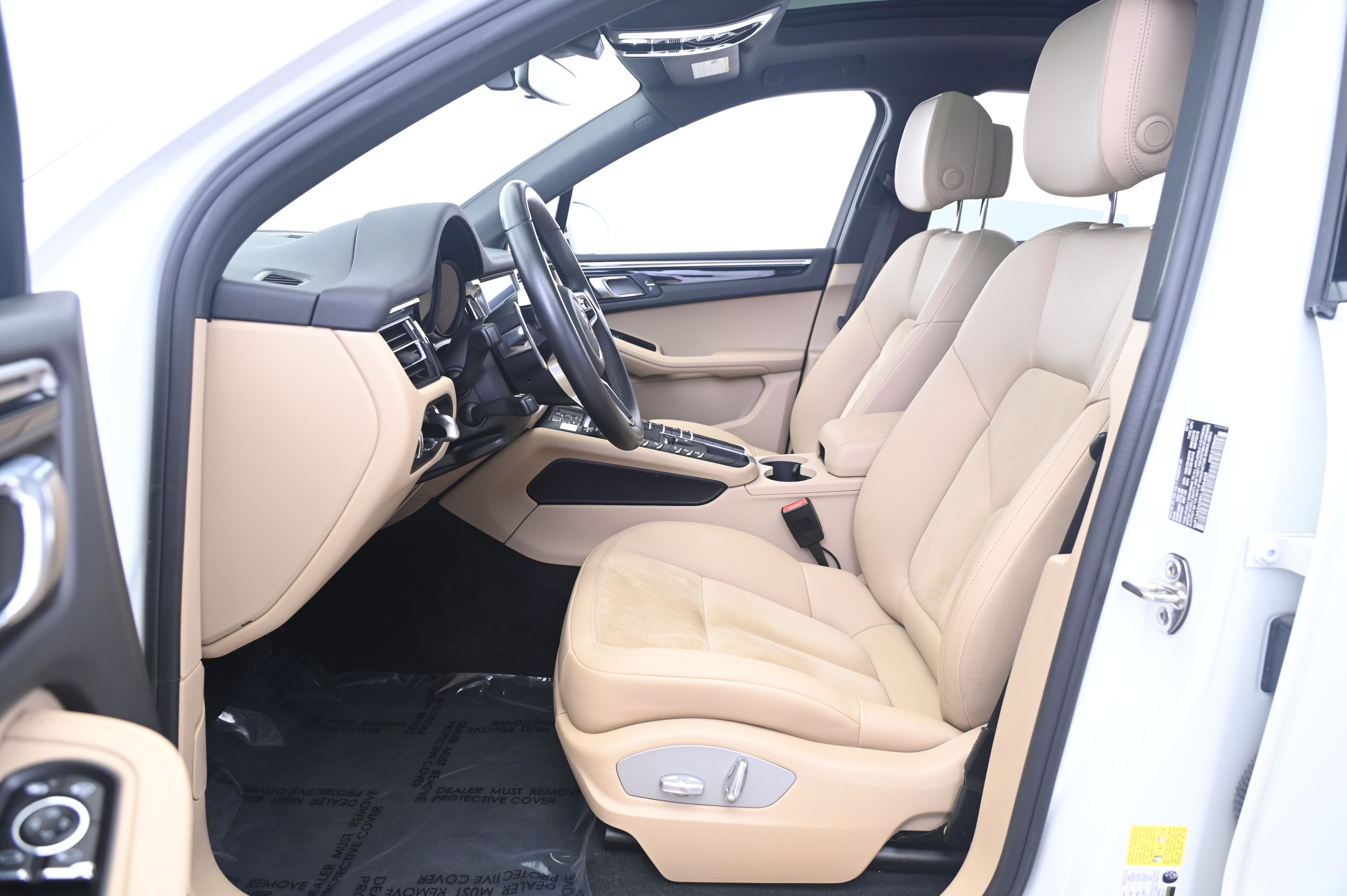 Thumbnail: 2019 Porsche Macan - 29