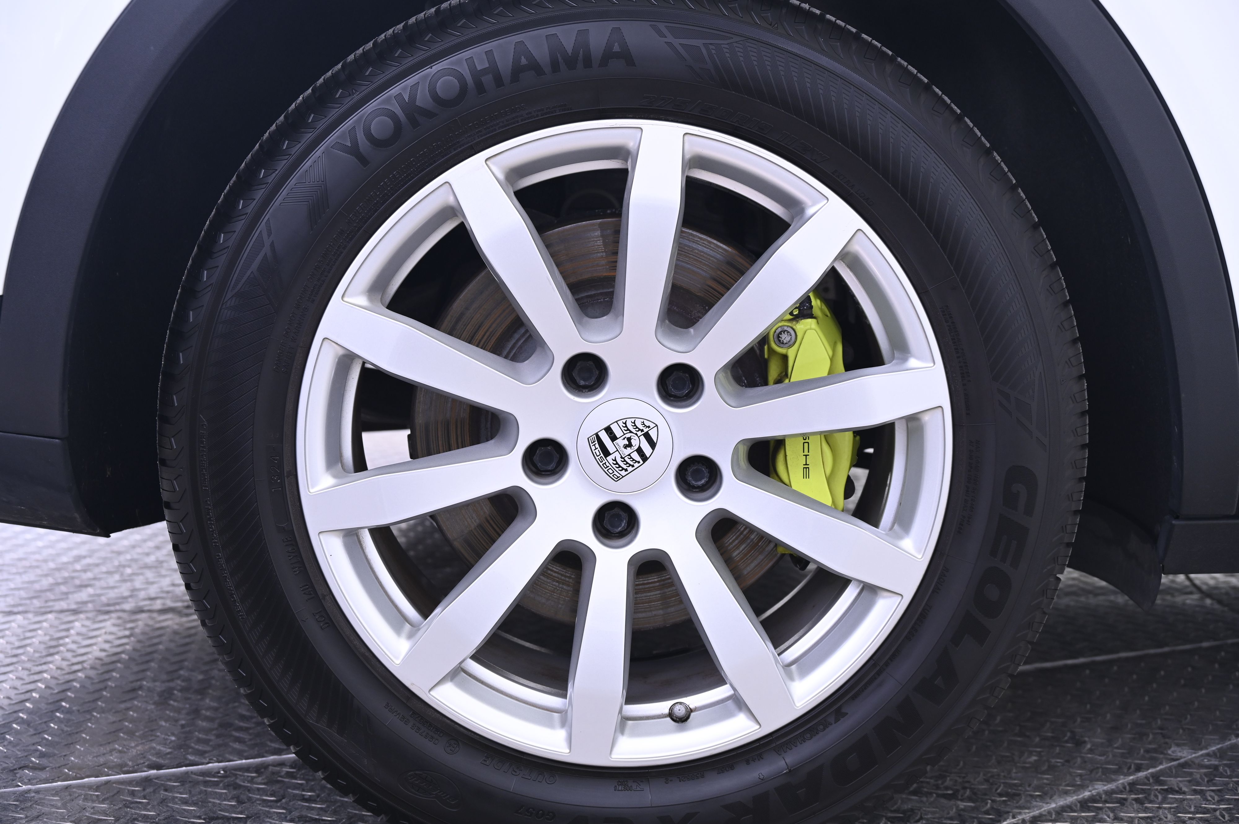 Thumbnail: 2022 Porsche Cayenne - 13