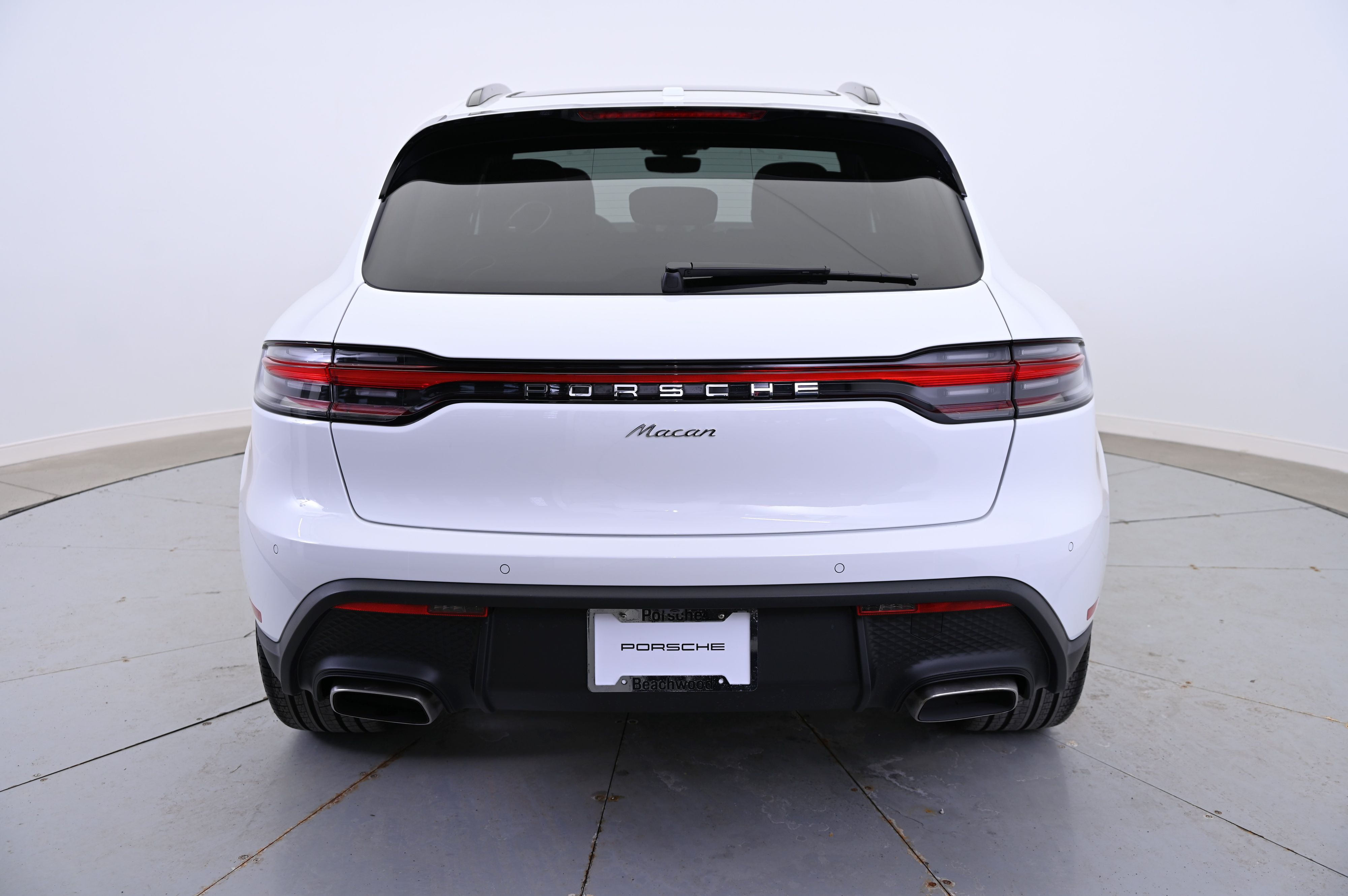 Thumbnail: 2025 Porsche Macan - 6