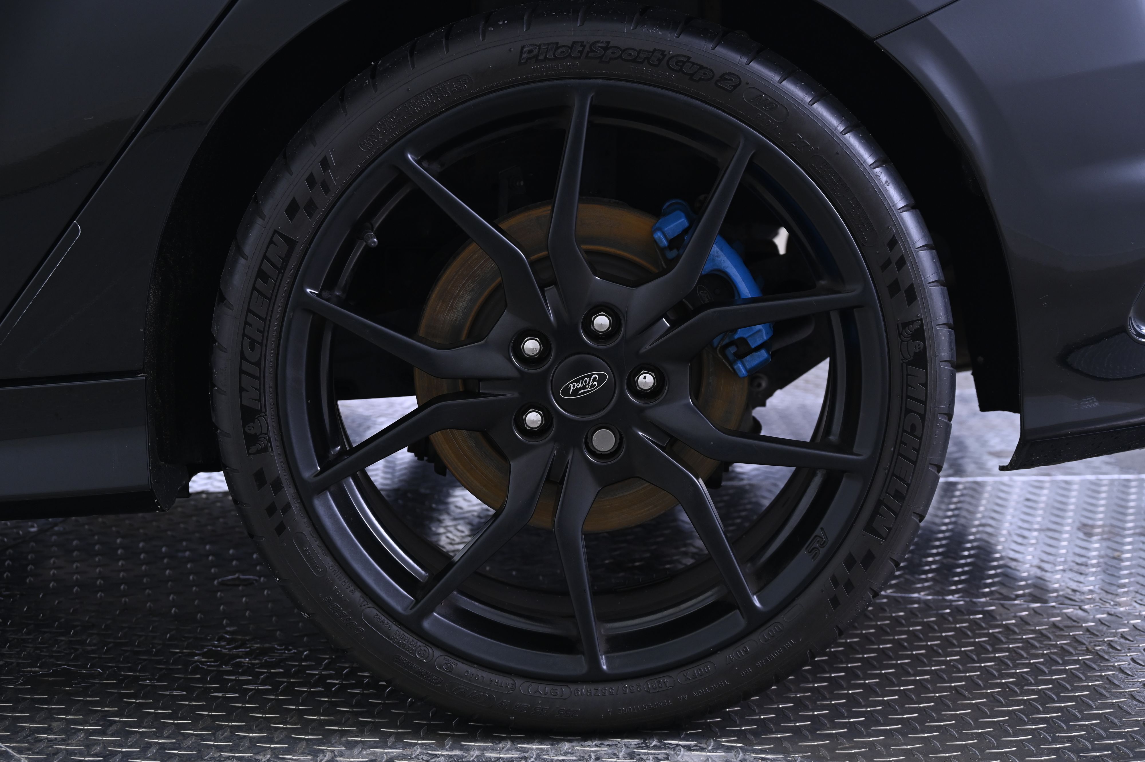 Thumbnail: 2016 Ford Focus - 13