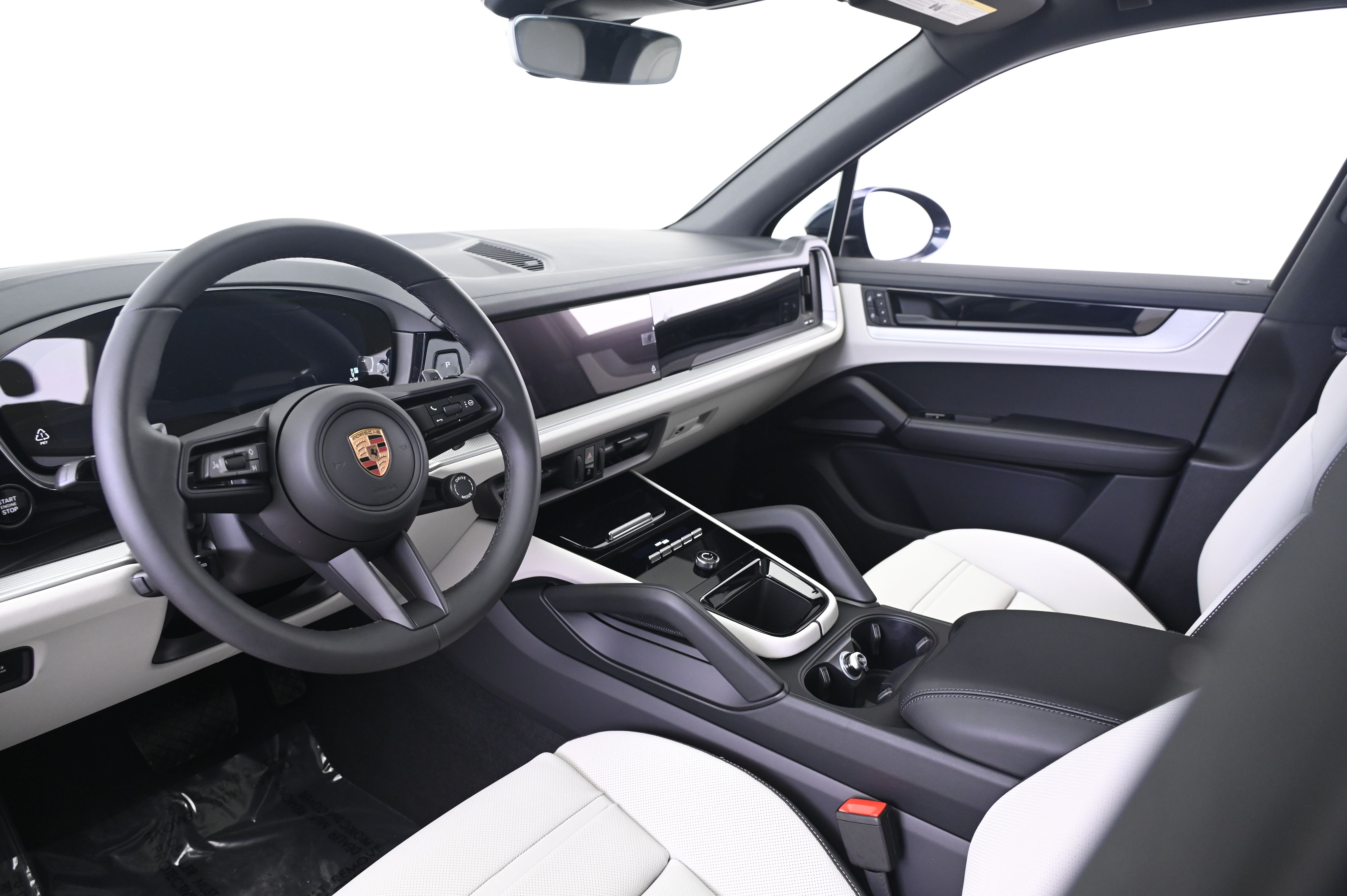 Thumbnail: 2026 Porsche Cayenne - 28