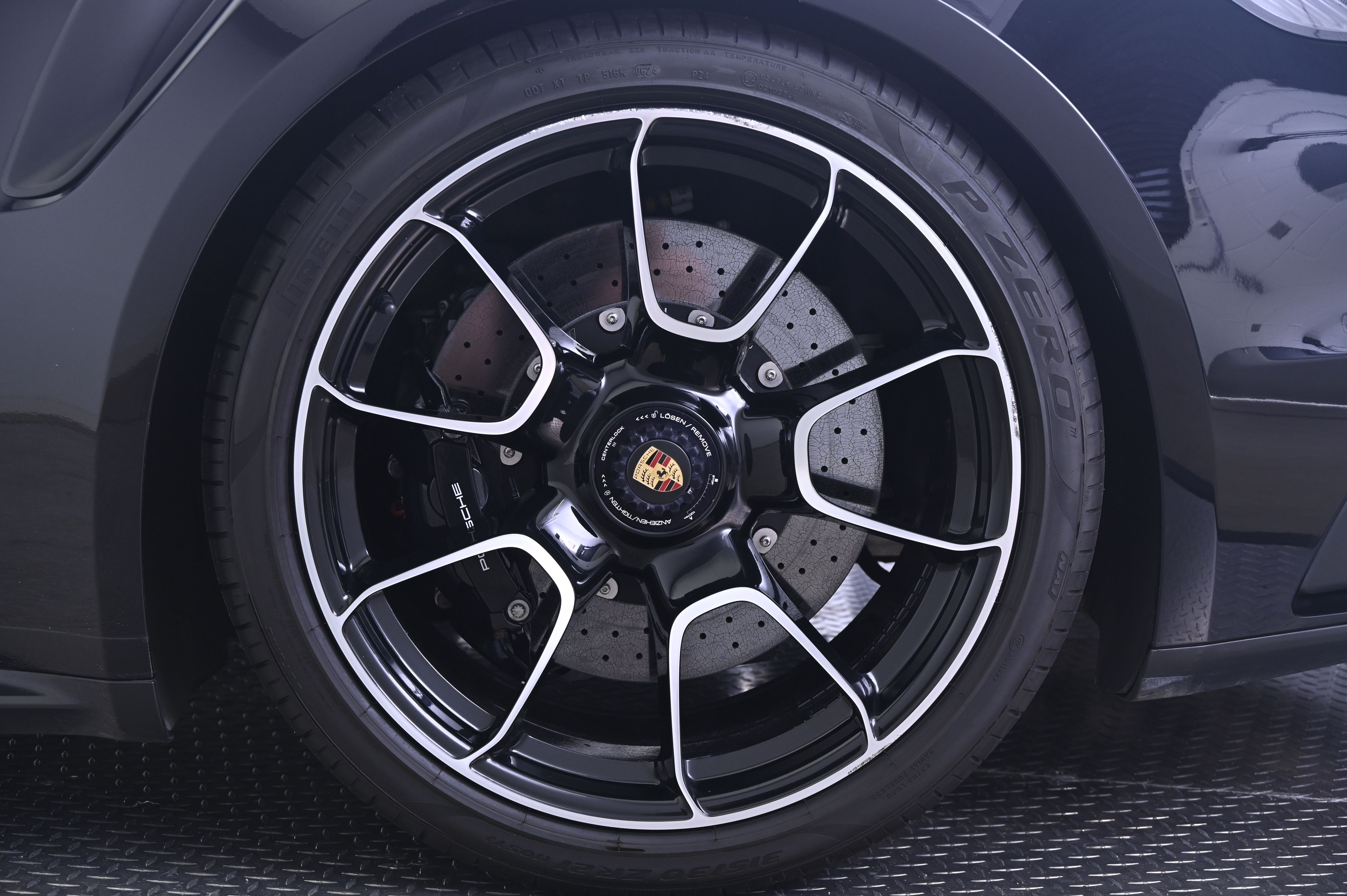 Thumbnail: 2021 Porsche 911 - 15
