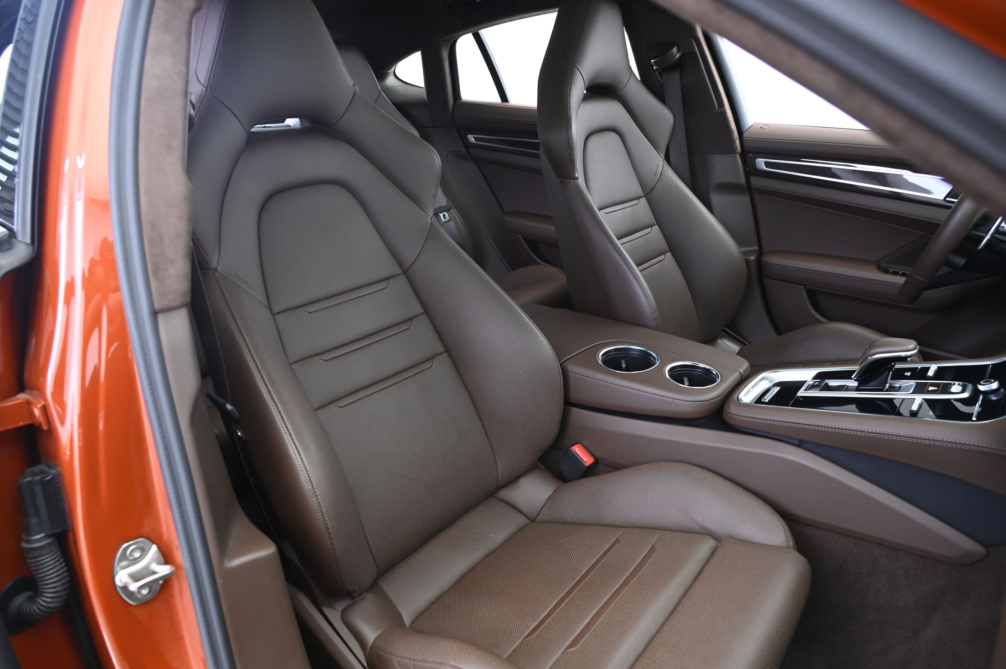 Thumbnail: 2023 Porsche Panamera - 24