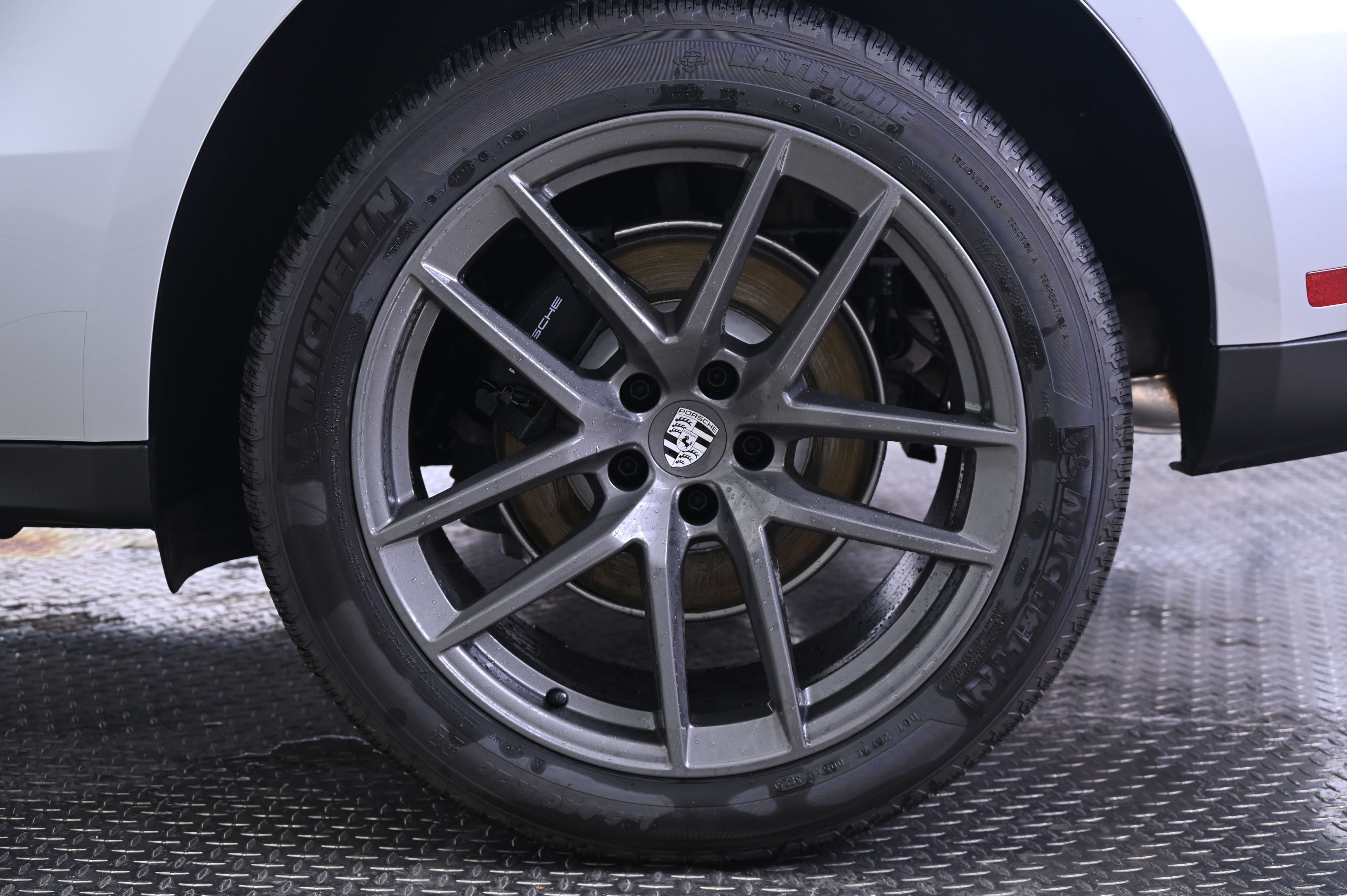 Thumbnail: 2026 Porsche Macan - 12