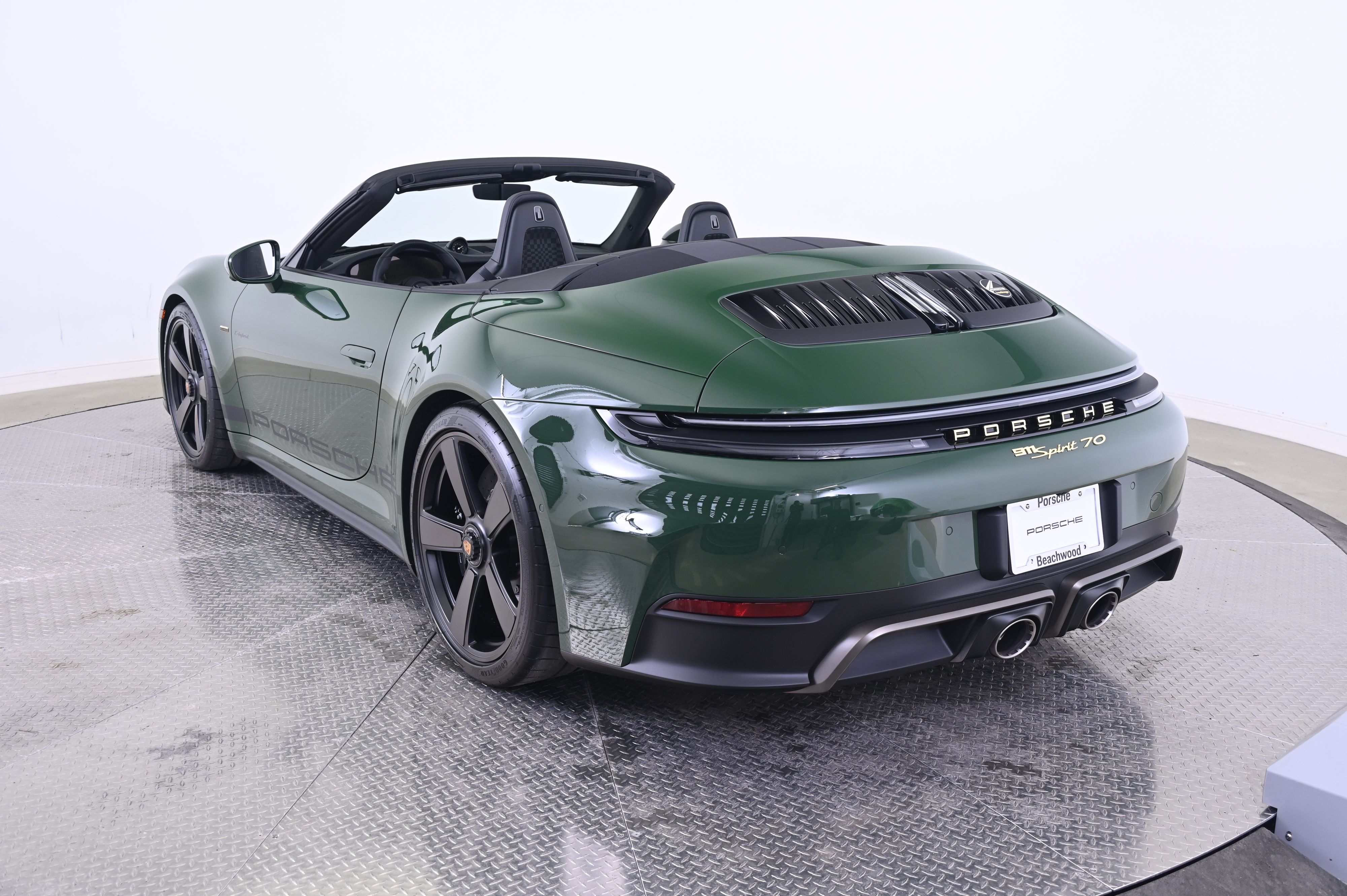 Thumbnail: 2026 Porsche 911 - 3