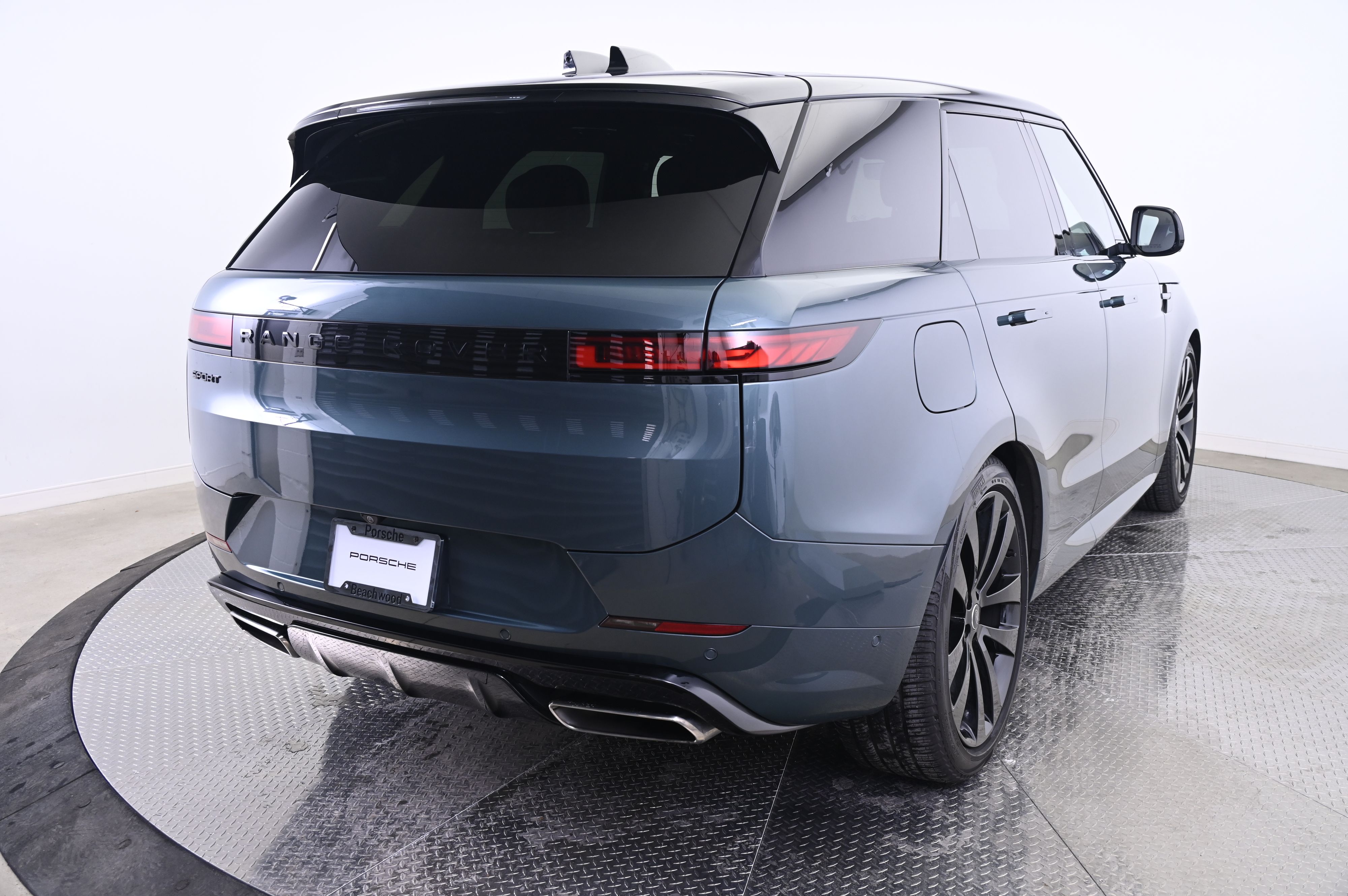 Thumbnail: 2024 Land Rover Range Rover Sport - 7