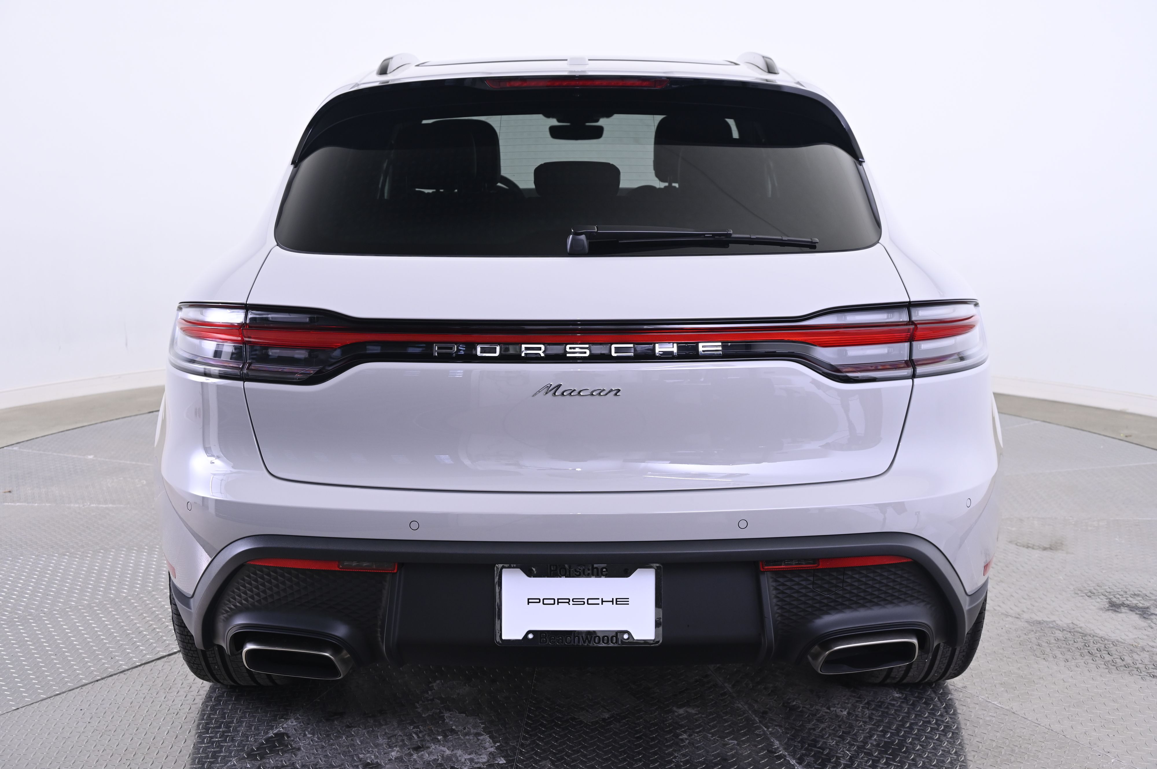 Thumbnail: 2026 Porsche Macan - 6