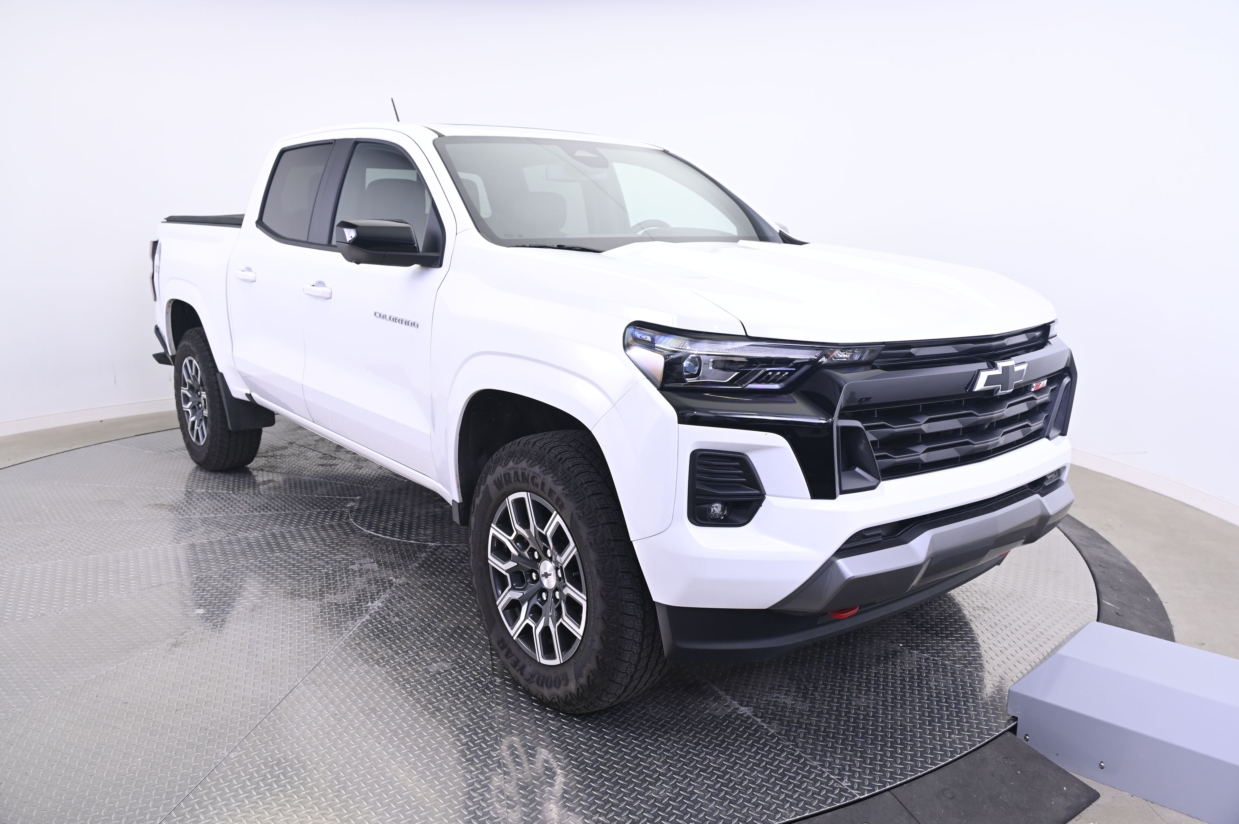 Thumbnail: 2026 Chevrolet Colorado - 9
