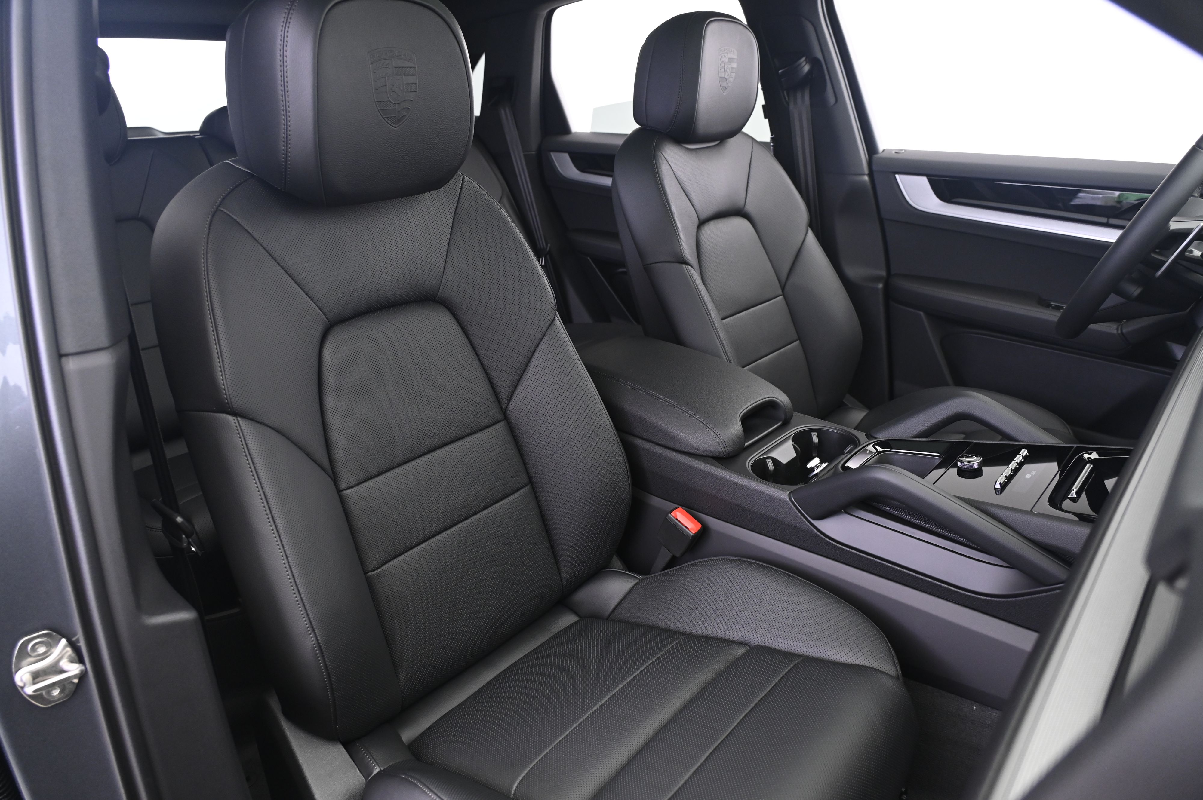 Thumbnail: 2026 Porsche Cayenne - 24