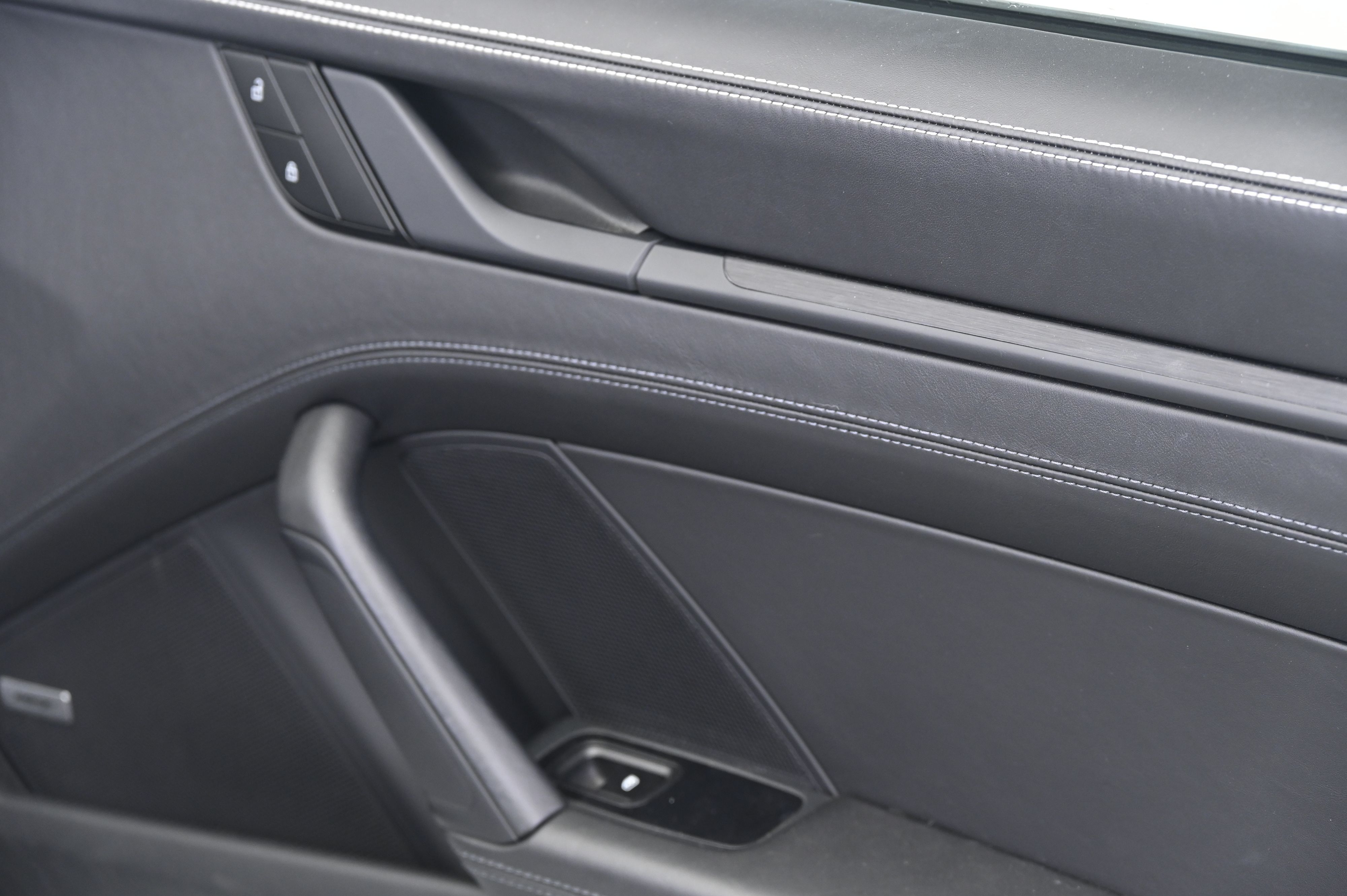 Thumbnail: 2022 Porsche 911 - 20