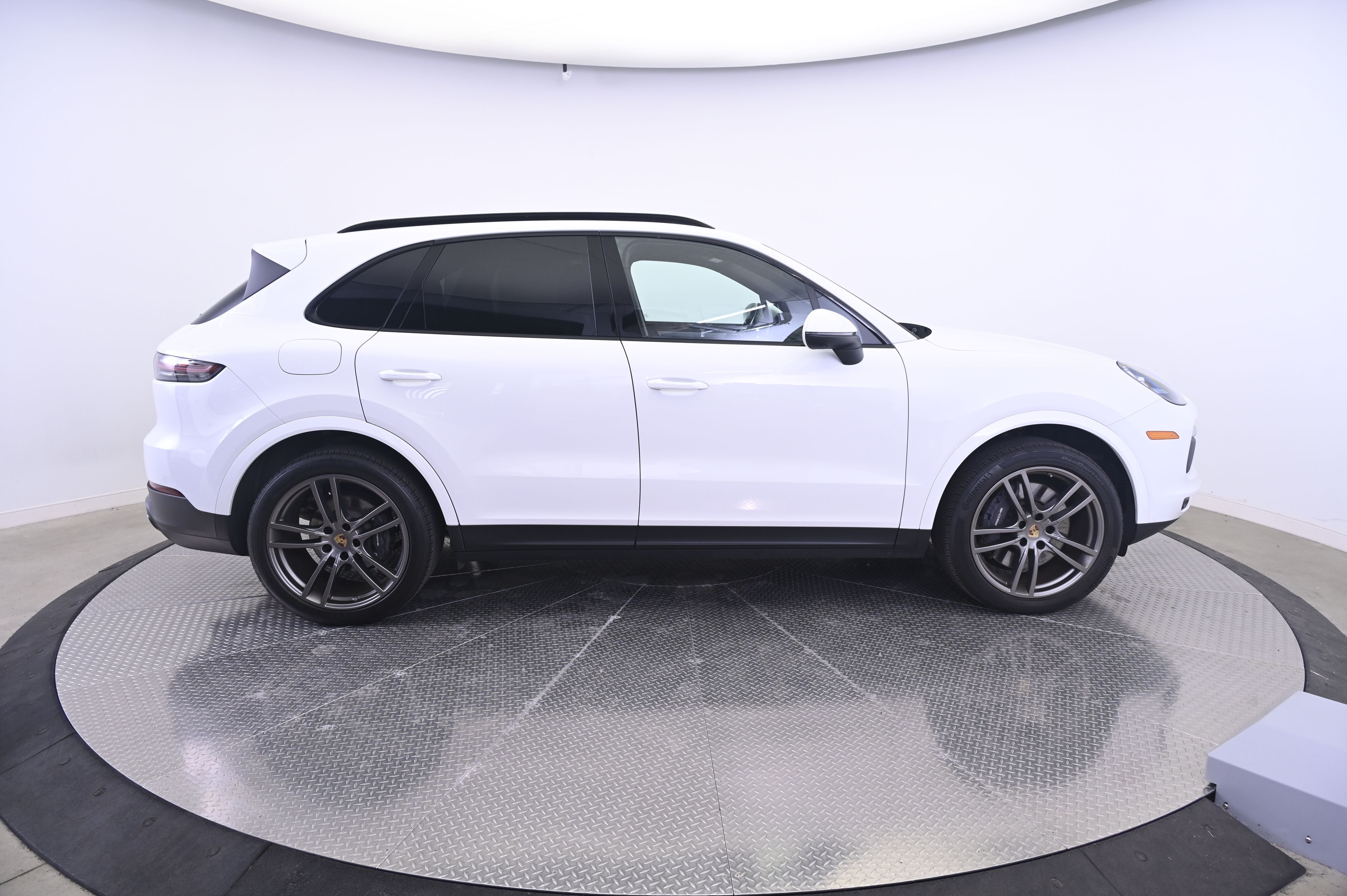 Thumbnail: 2022 Porsche Cayenne - 8