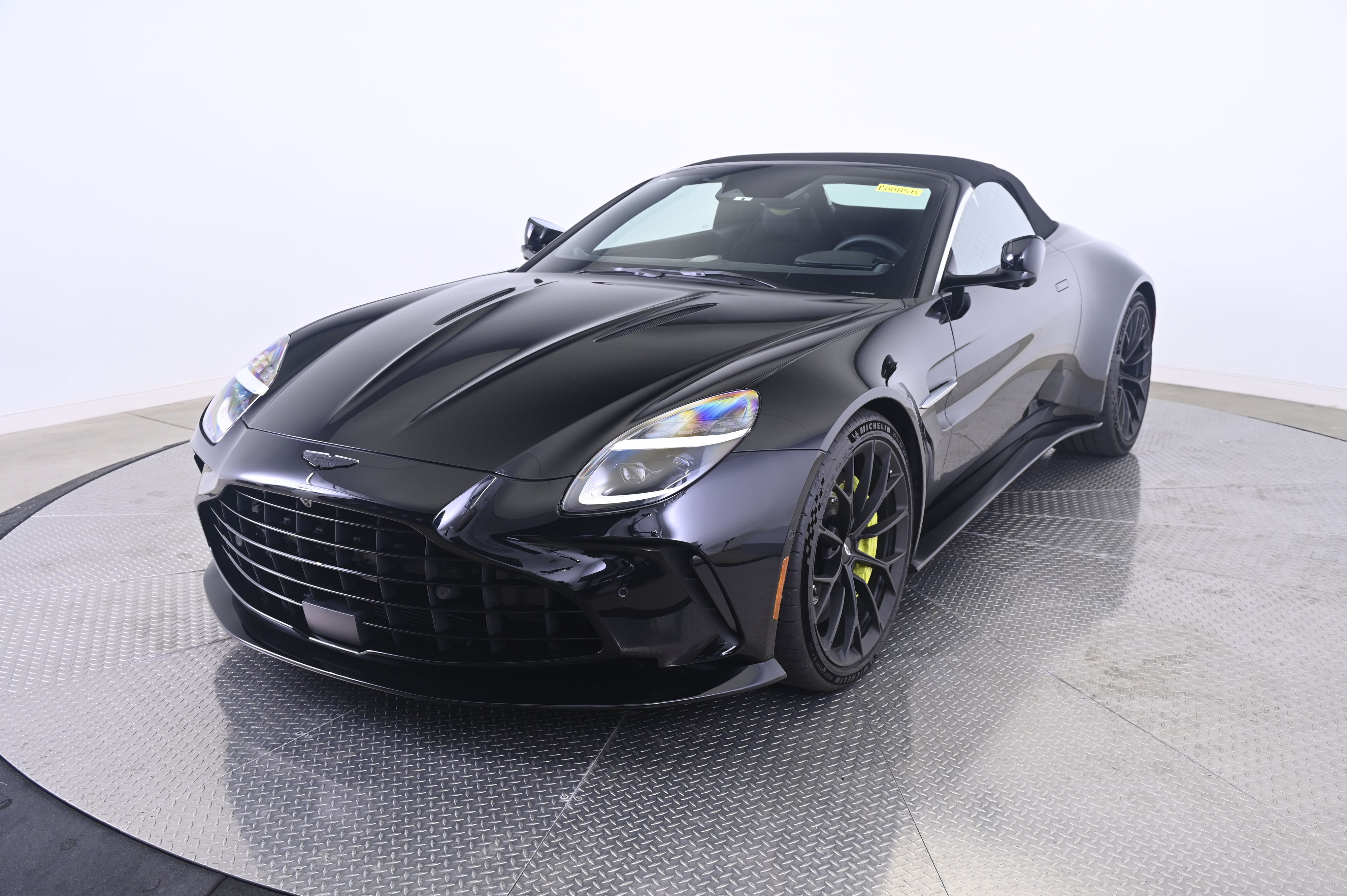 Thumbnail: 2026 Aston Martin Vantage - 11