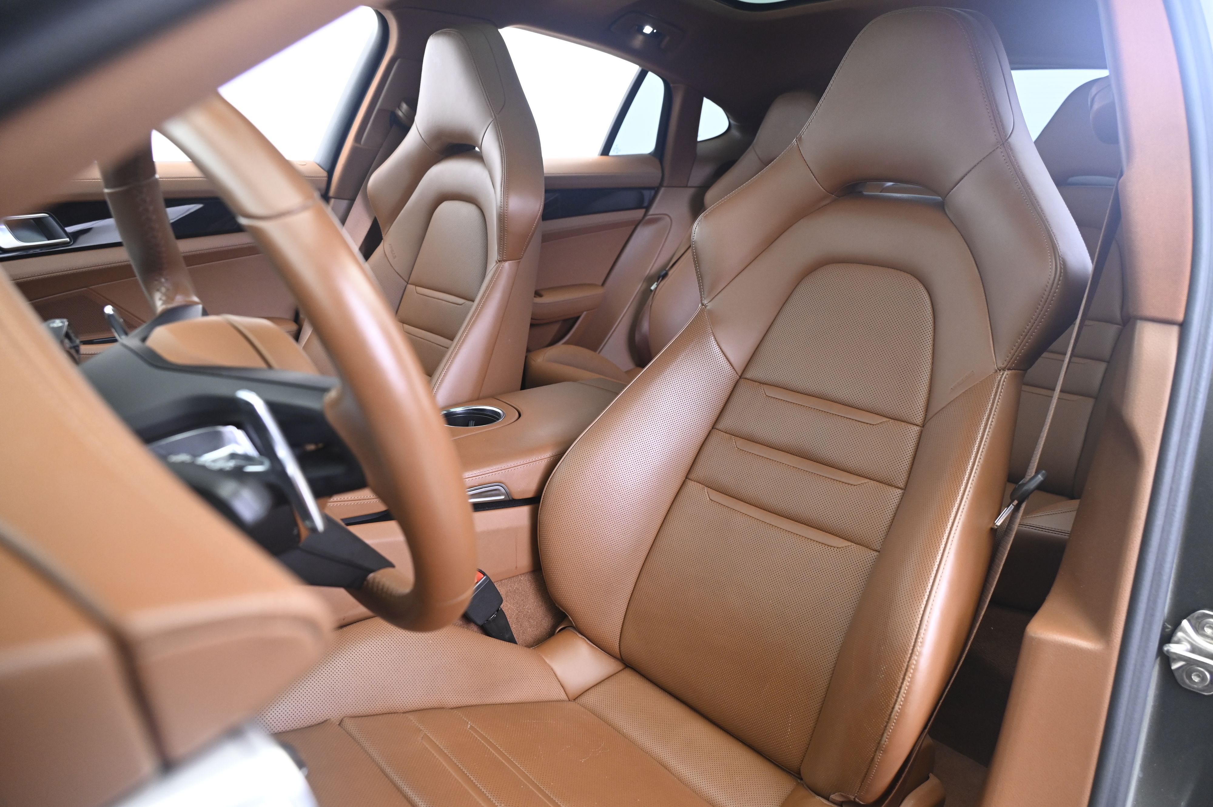 Thumbnail: 2023 Porsche Panamera - 5