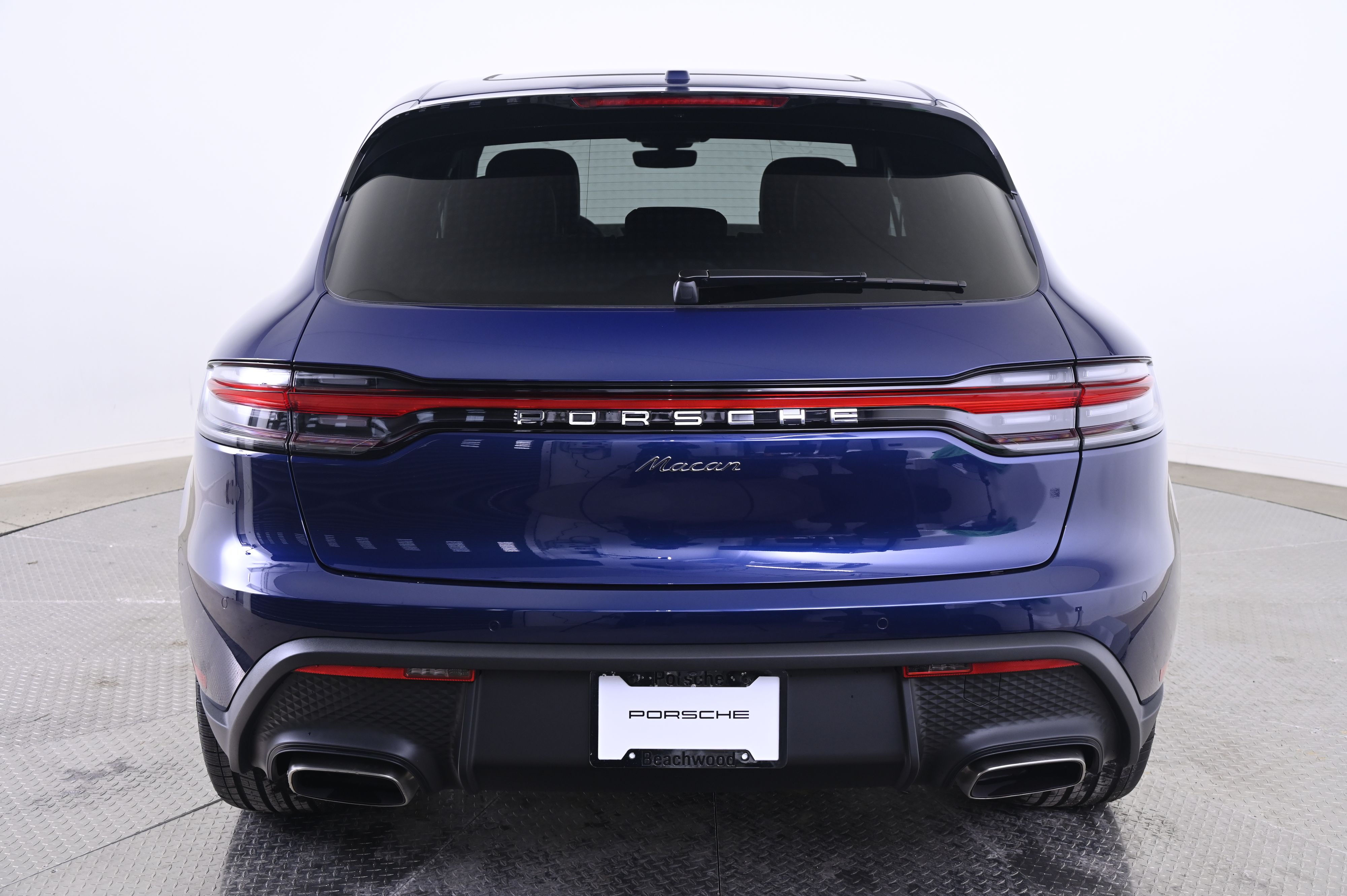 Thumbnail: 2026 Porsche Macan - 6