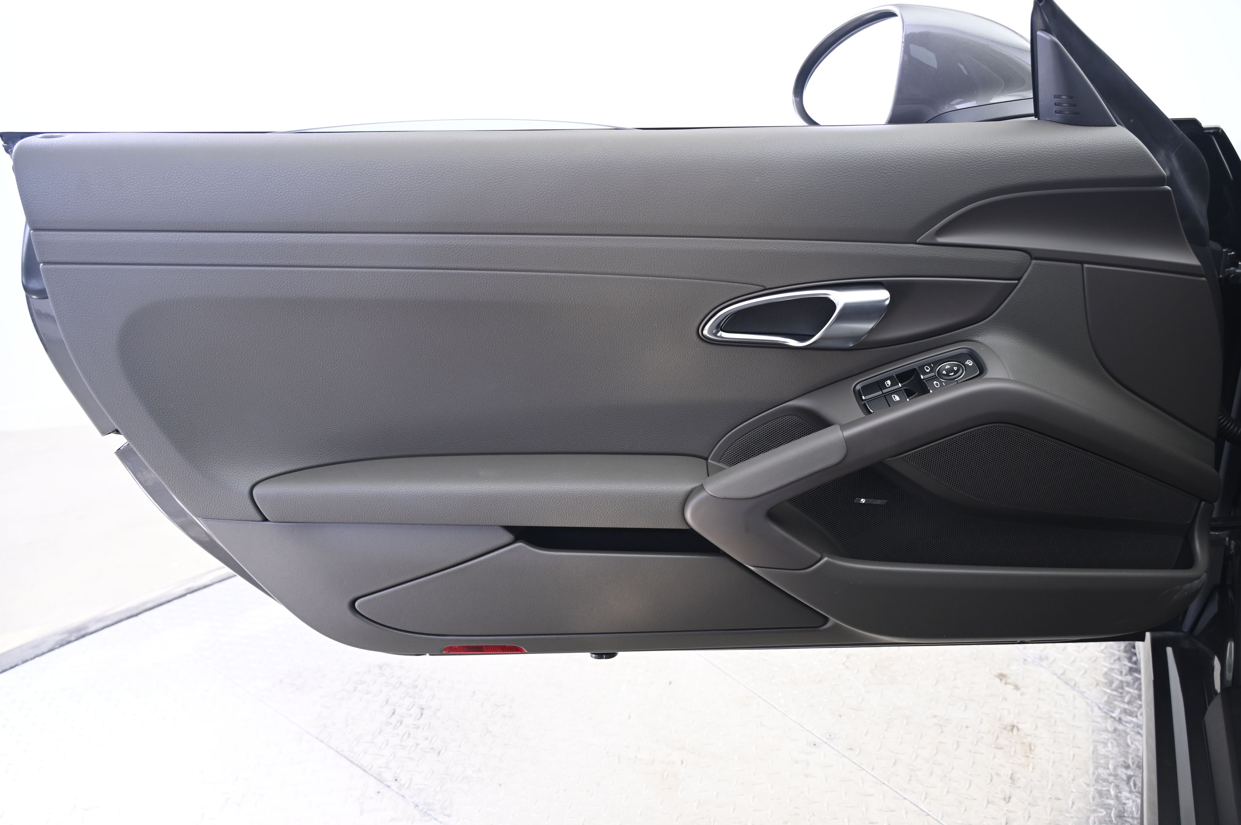 Thumbnail: 2024 Porsche 718 Cayman - 22