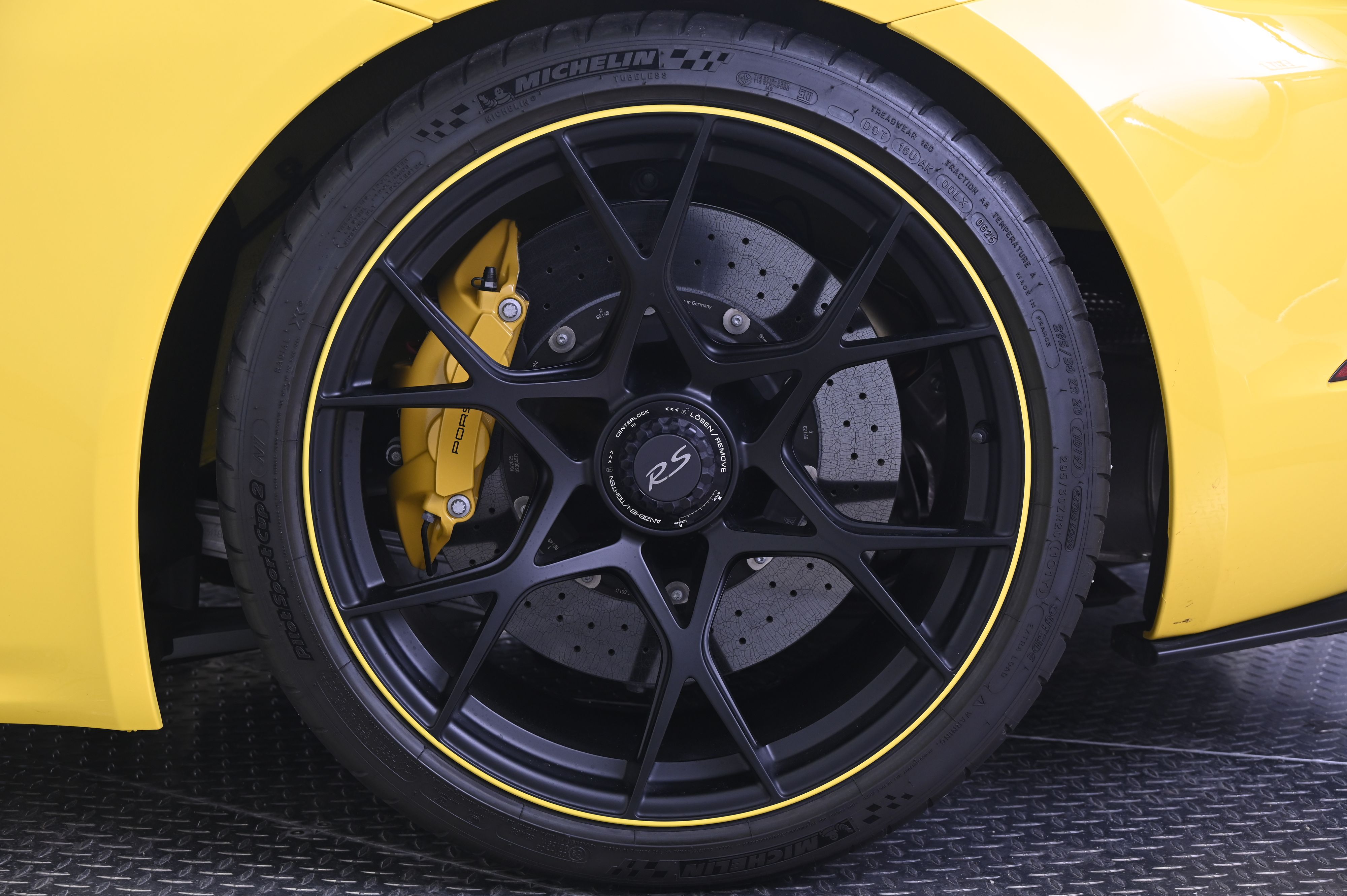 Thumbnail: 2025 Porsche  - 15