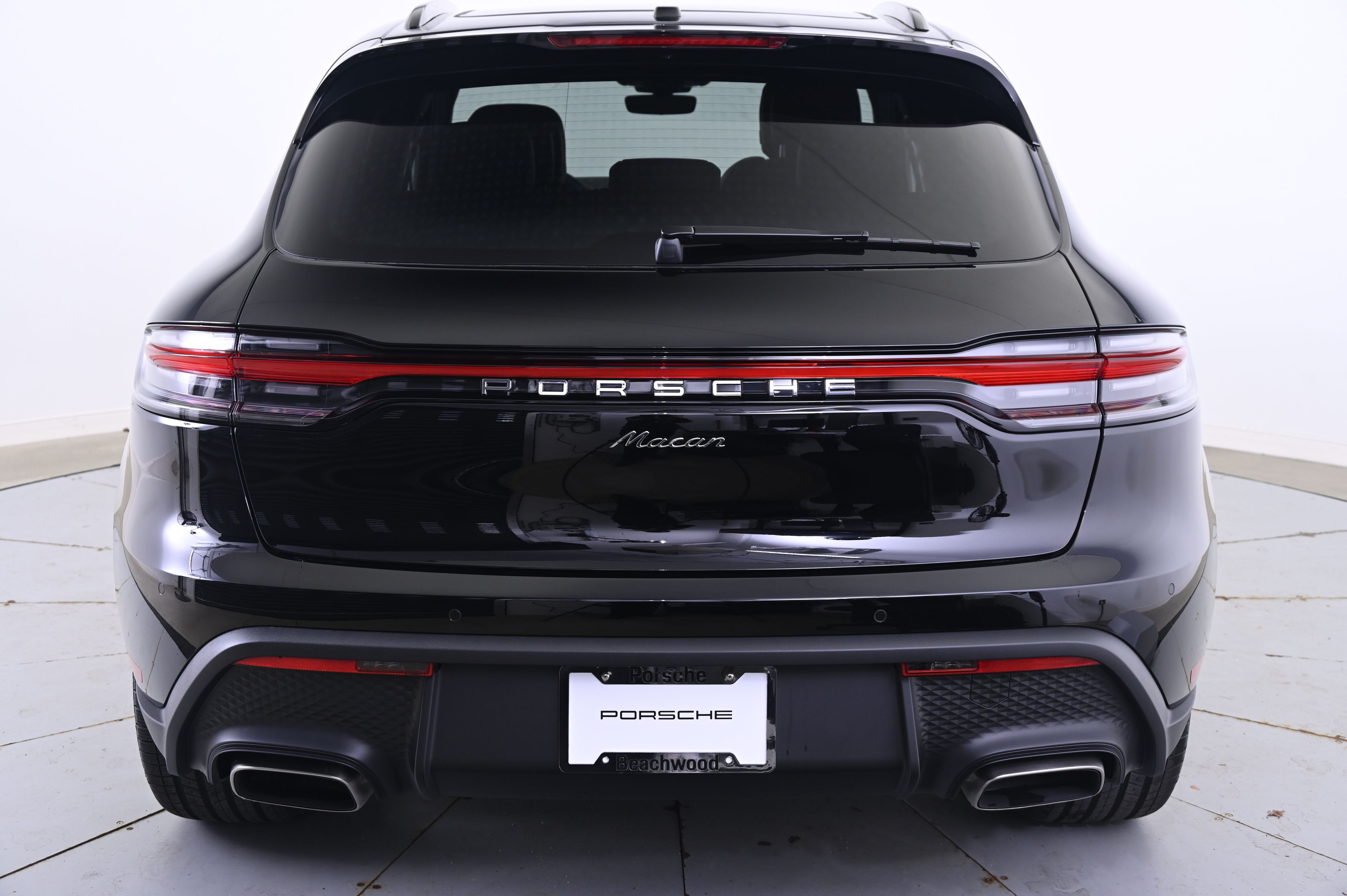Thumbnail: 2026 Porsche Macan - 6