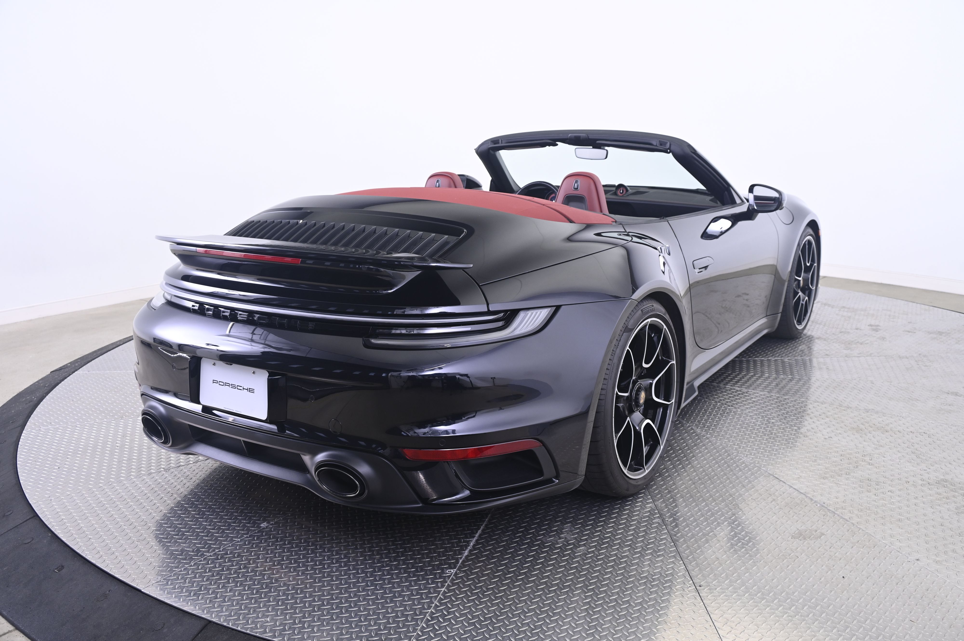 Thumbnail: 2021 Porsche 911 - 7