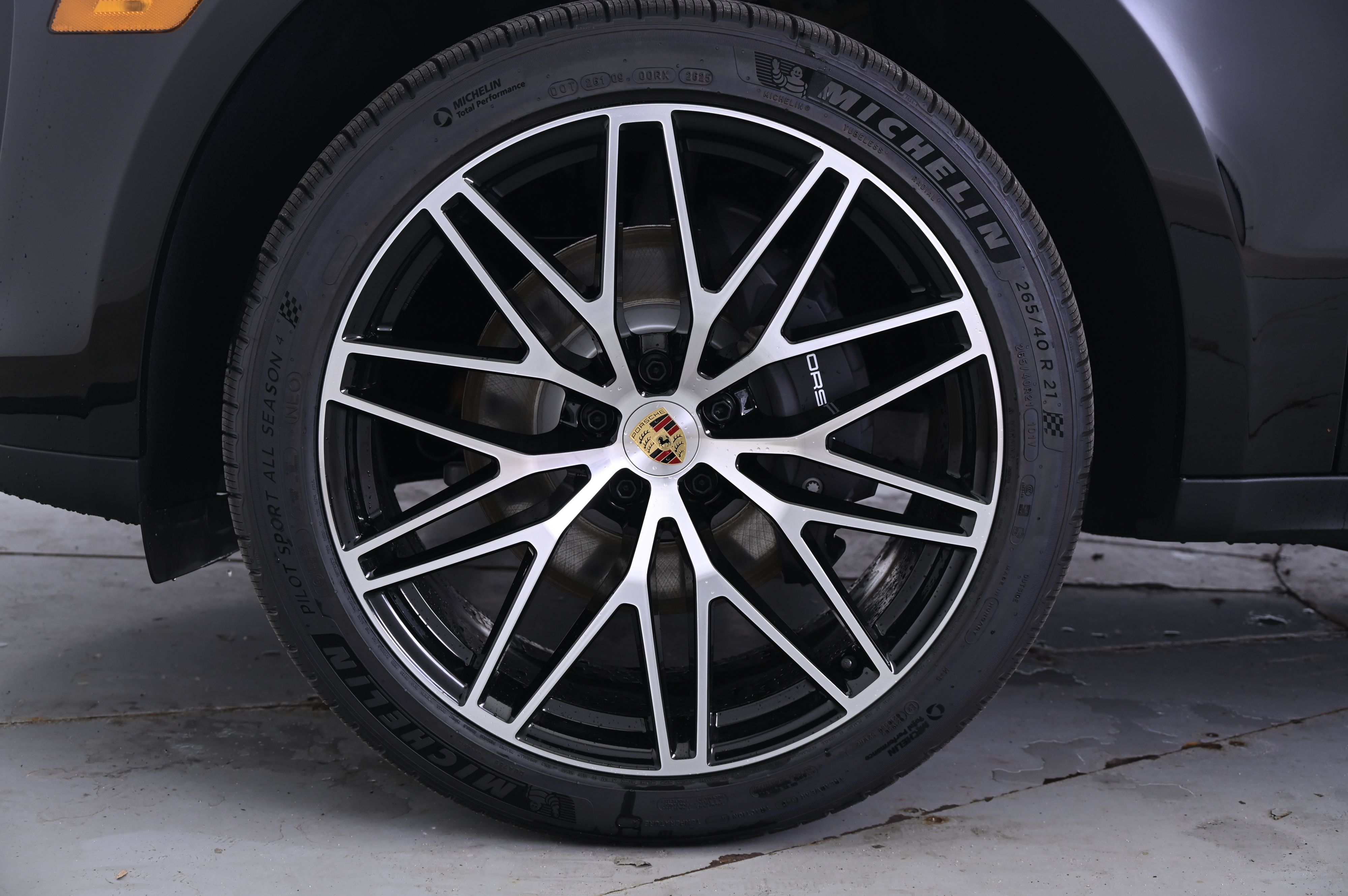 Thumbnail: 2026 Porsche Macan - 11