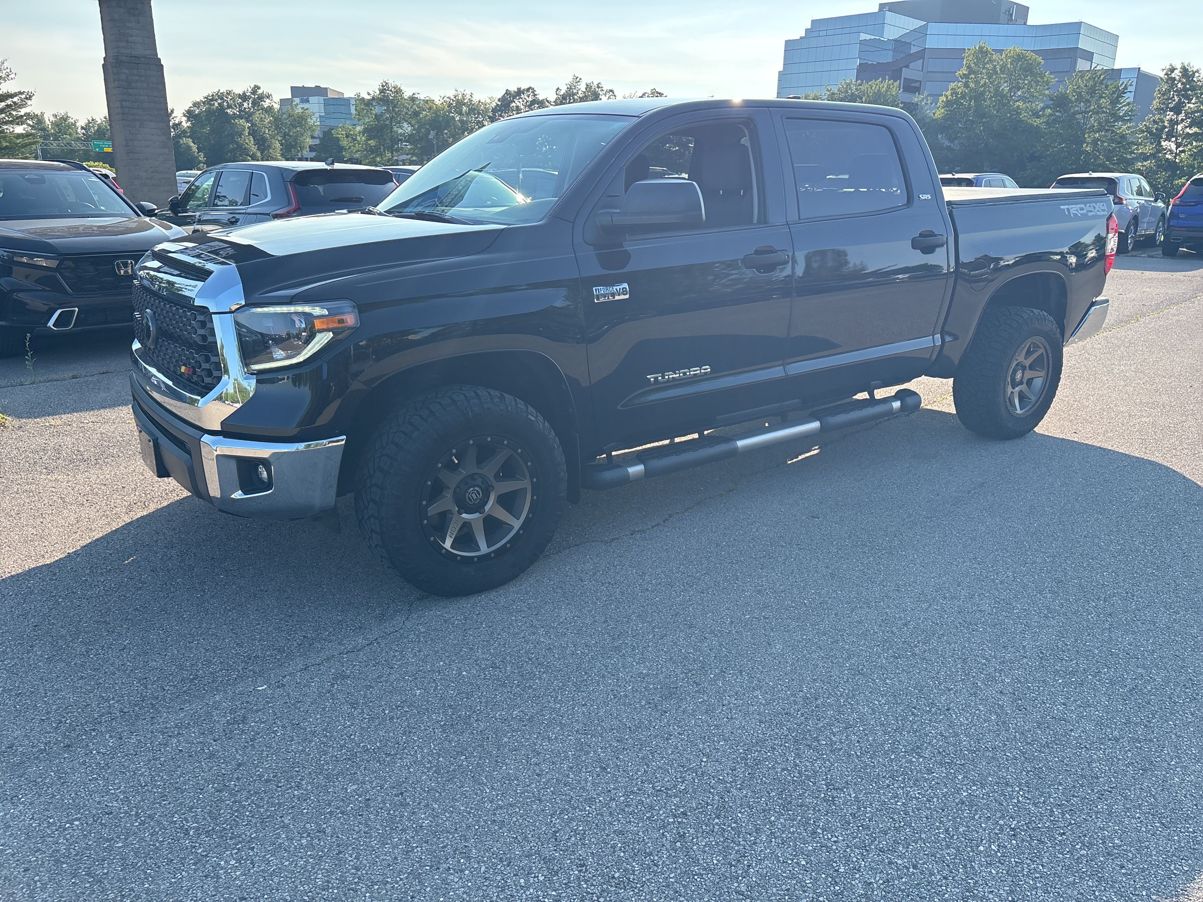 2020 Toyota Tundra SR5 photo