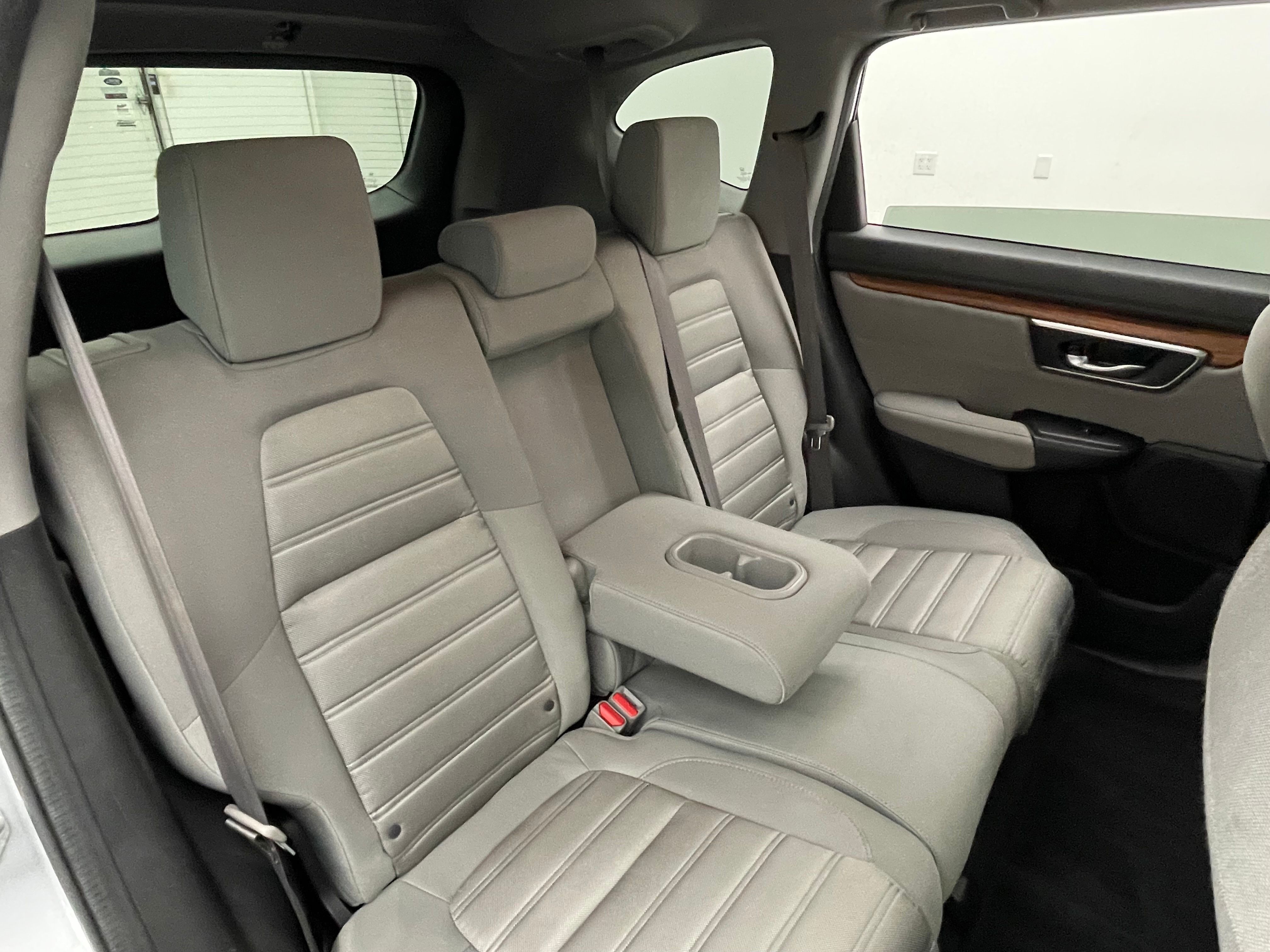 Used 2018 Silver Honda EX image 37