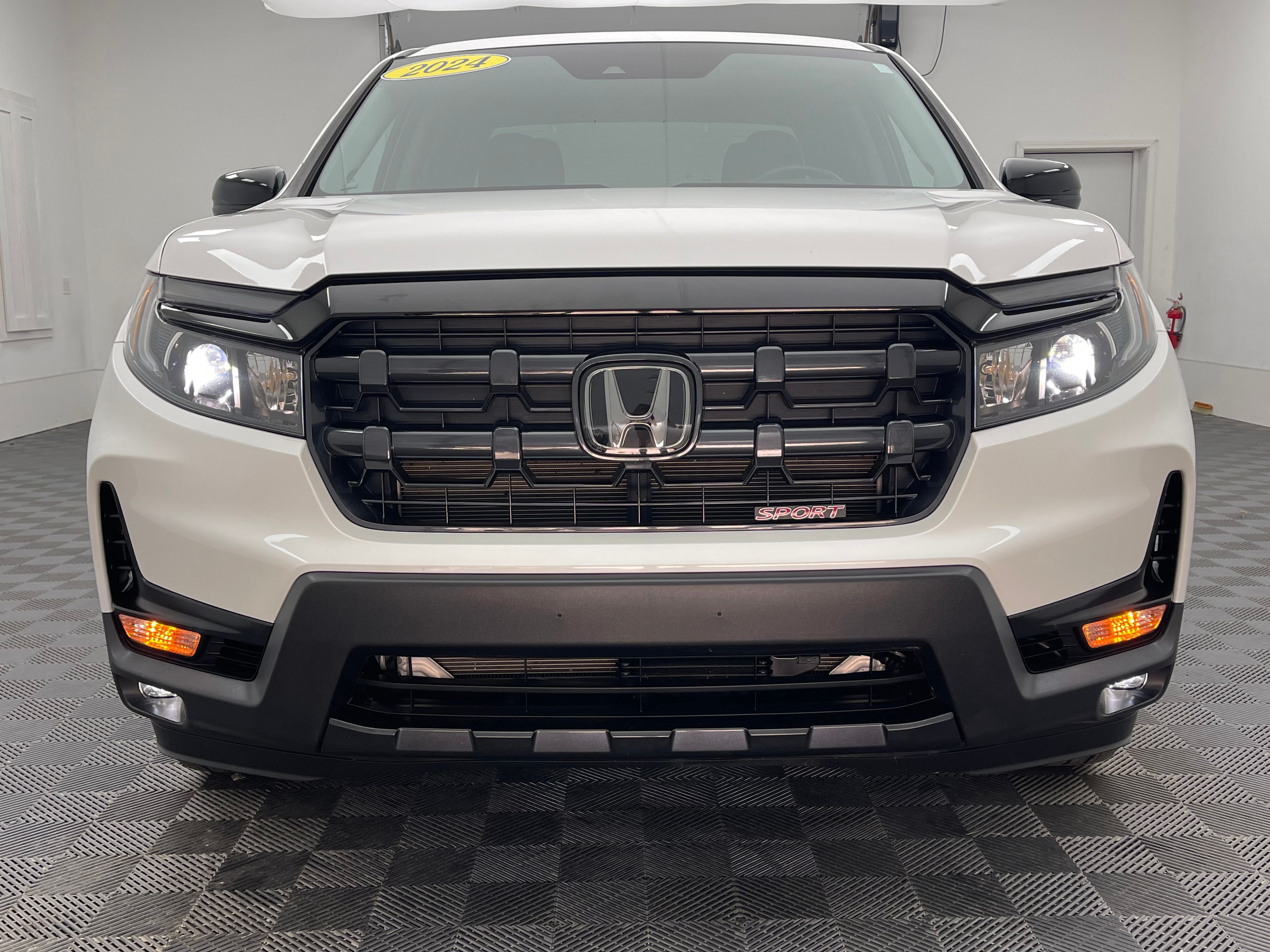 Used 2024 White Honda Sport image 10