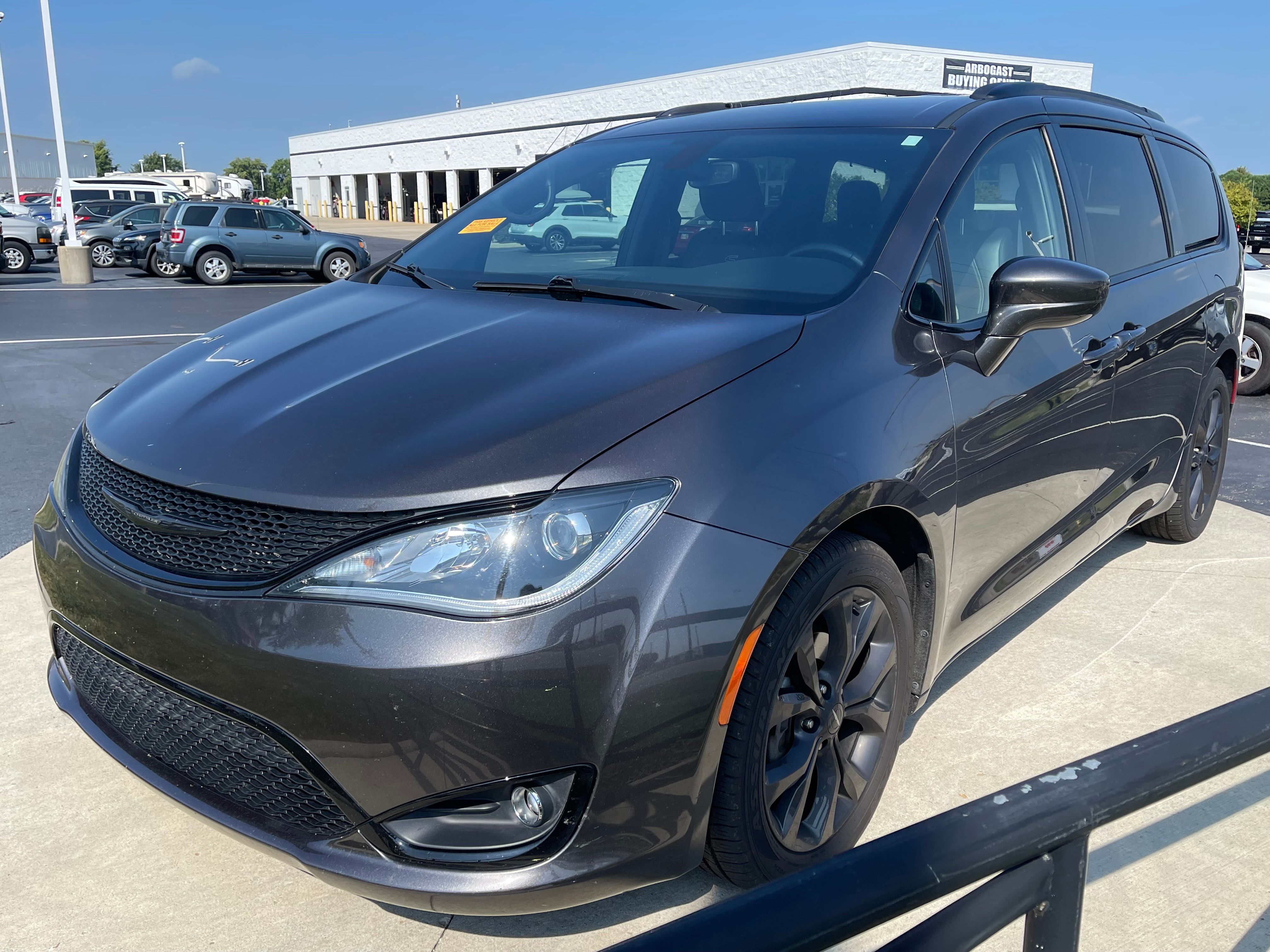 Used 2020 Granite Crystal Metallic Clearcoat Chrysler Touring L Plus image 3