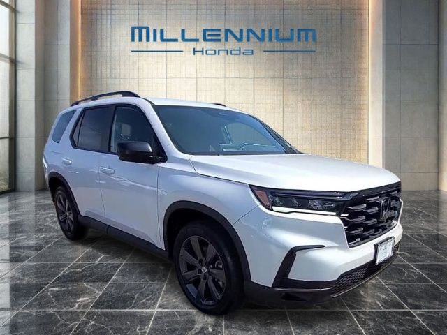 Used 2025 Honda Pilot SUV