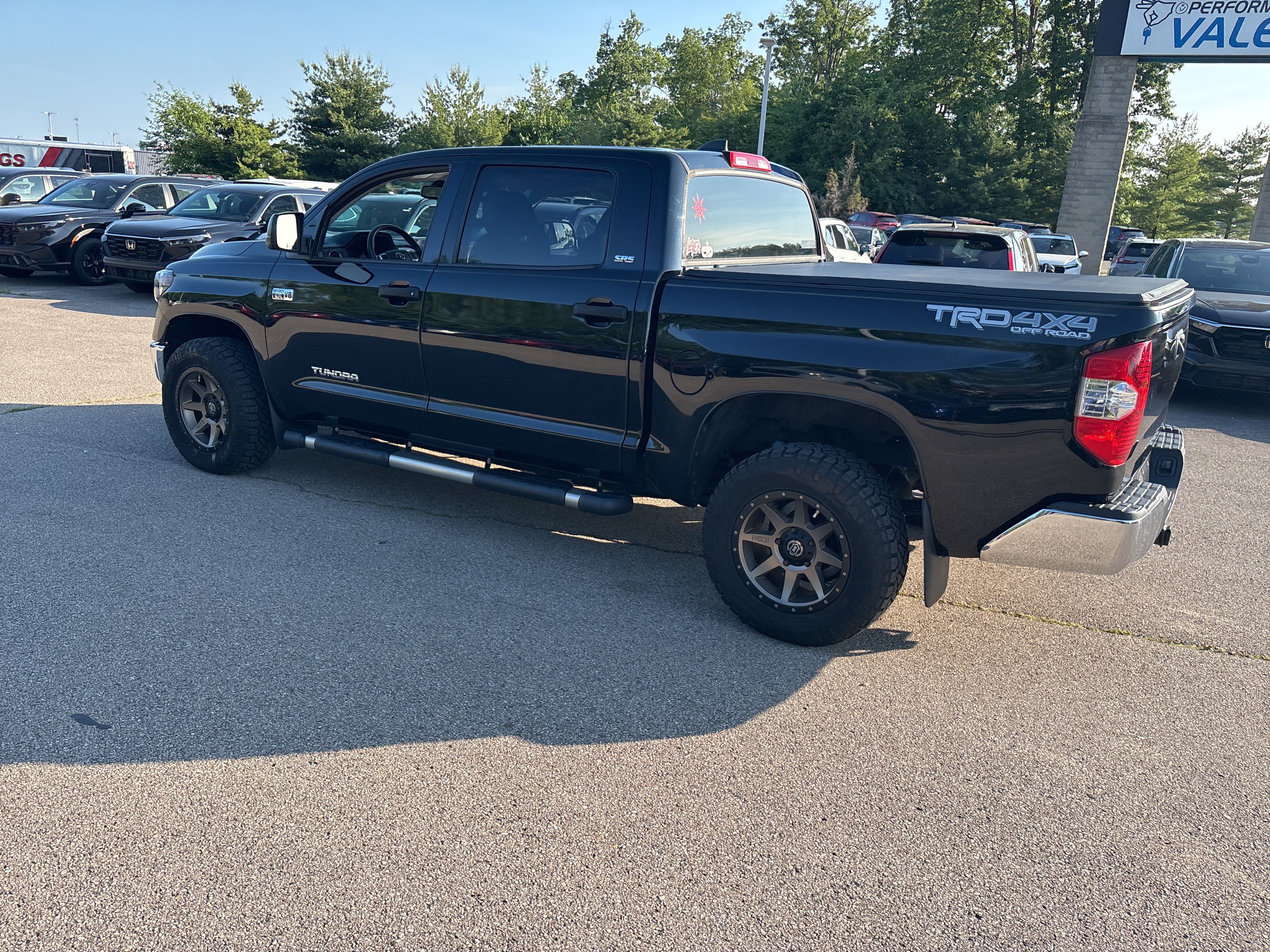 2020 Toyota Tundra SR5 photo