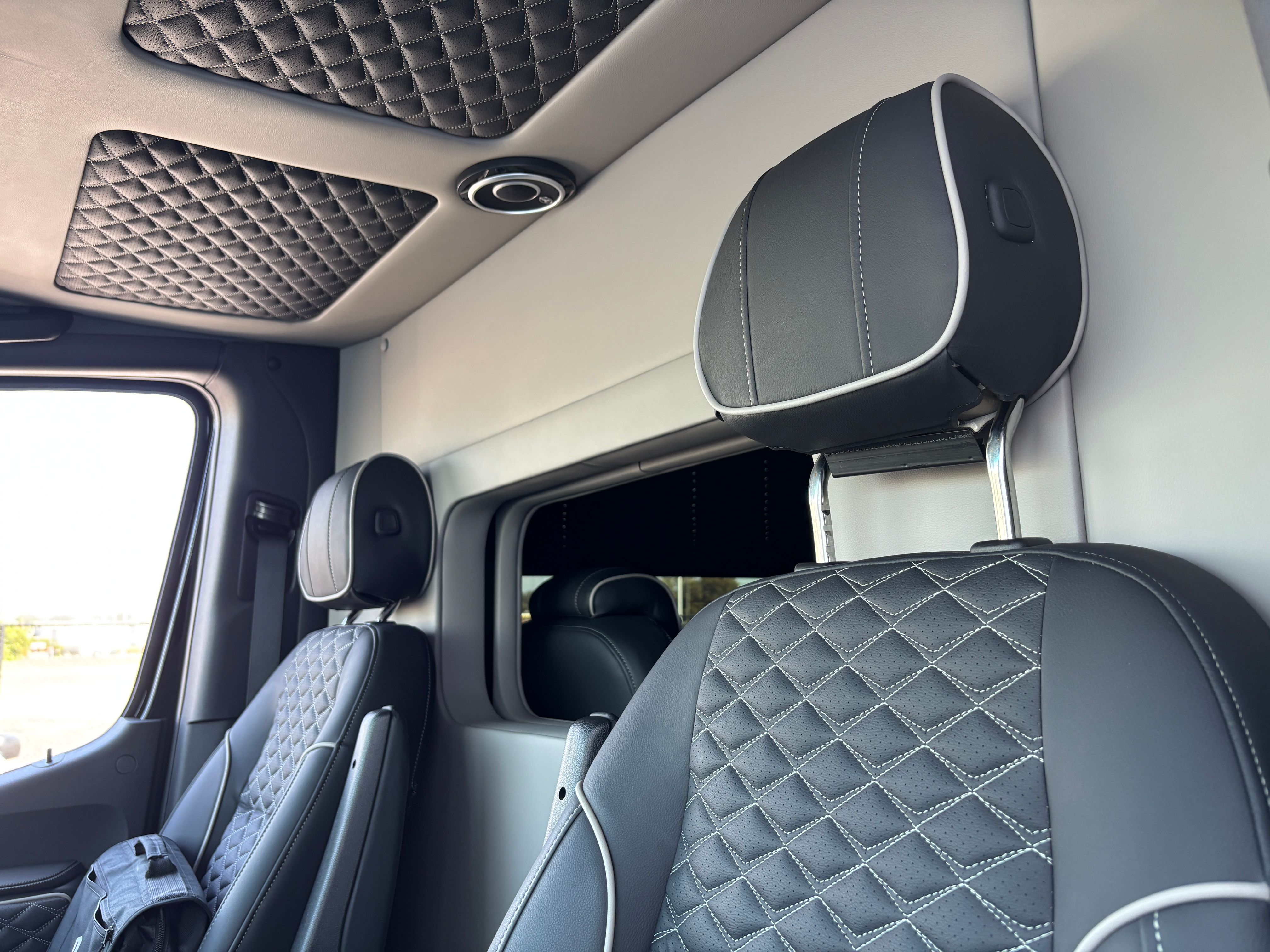 New 2027 Black Mercedes-Benz OGV VDrive image 20