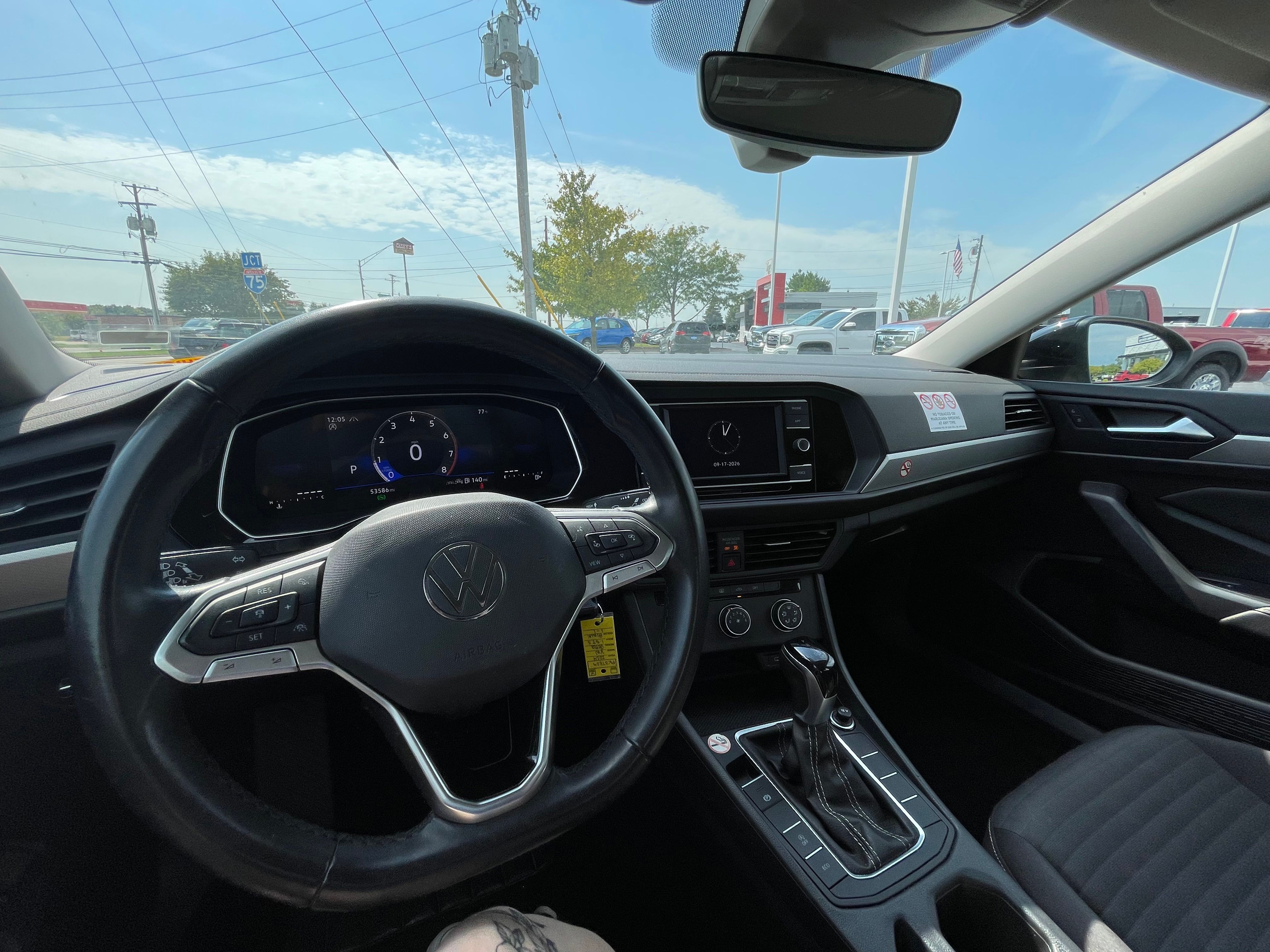 Used 2024 Black Volkswagen 1.5T S image 9