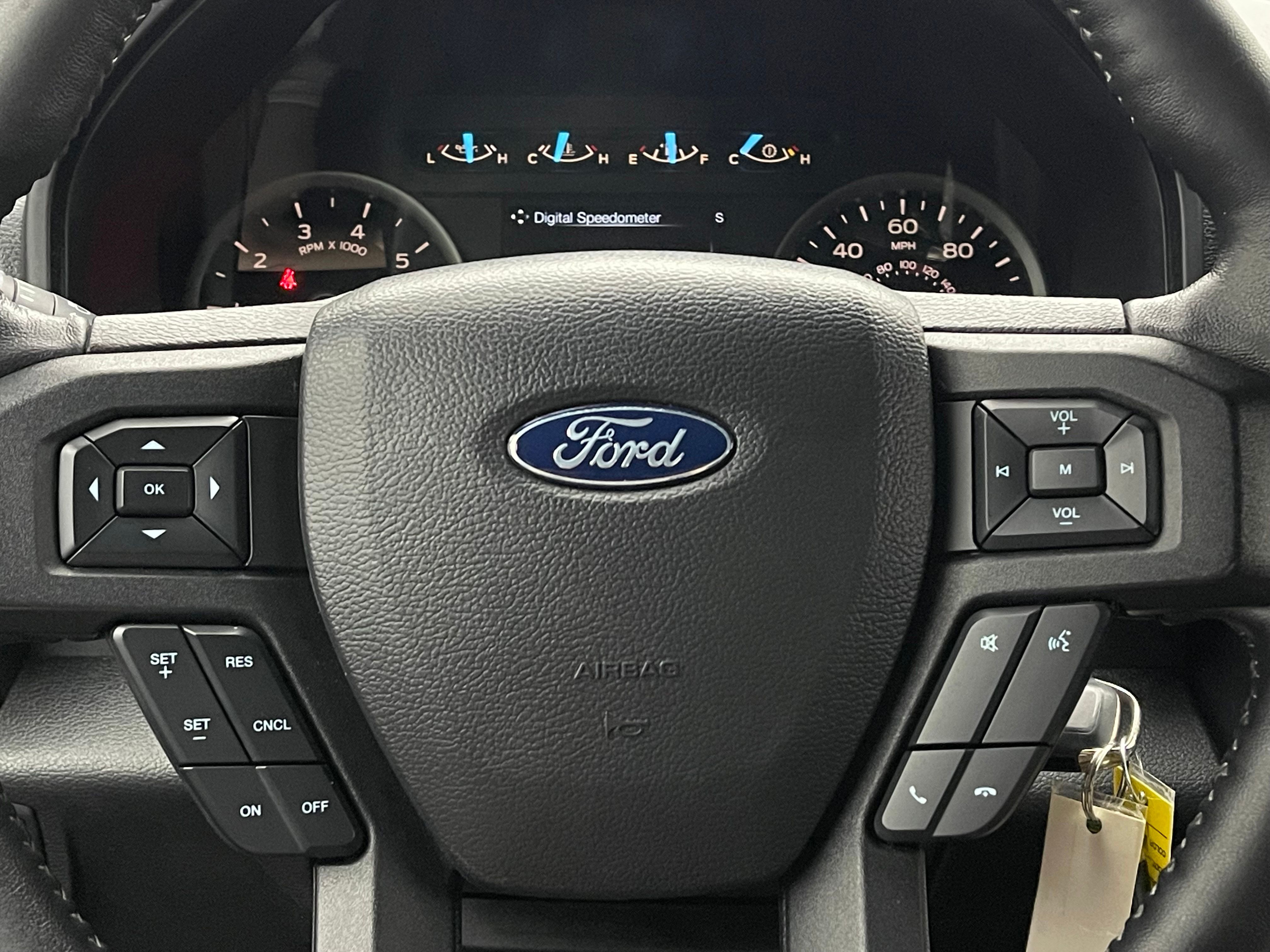 Used 2018 Oxford White Ford XLT image 17