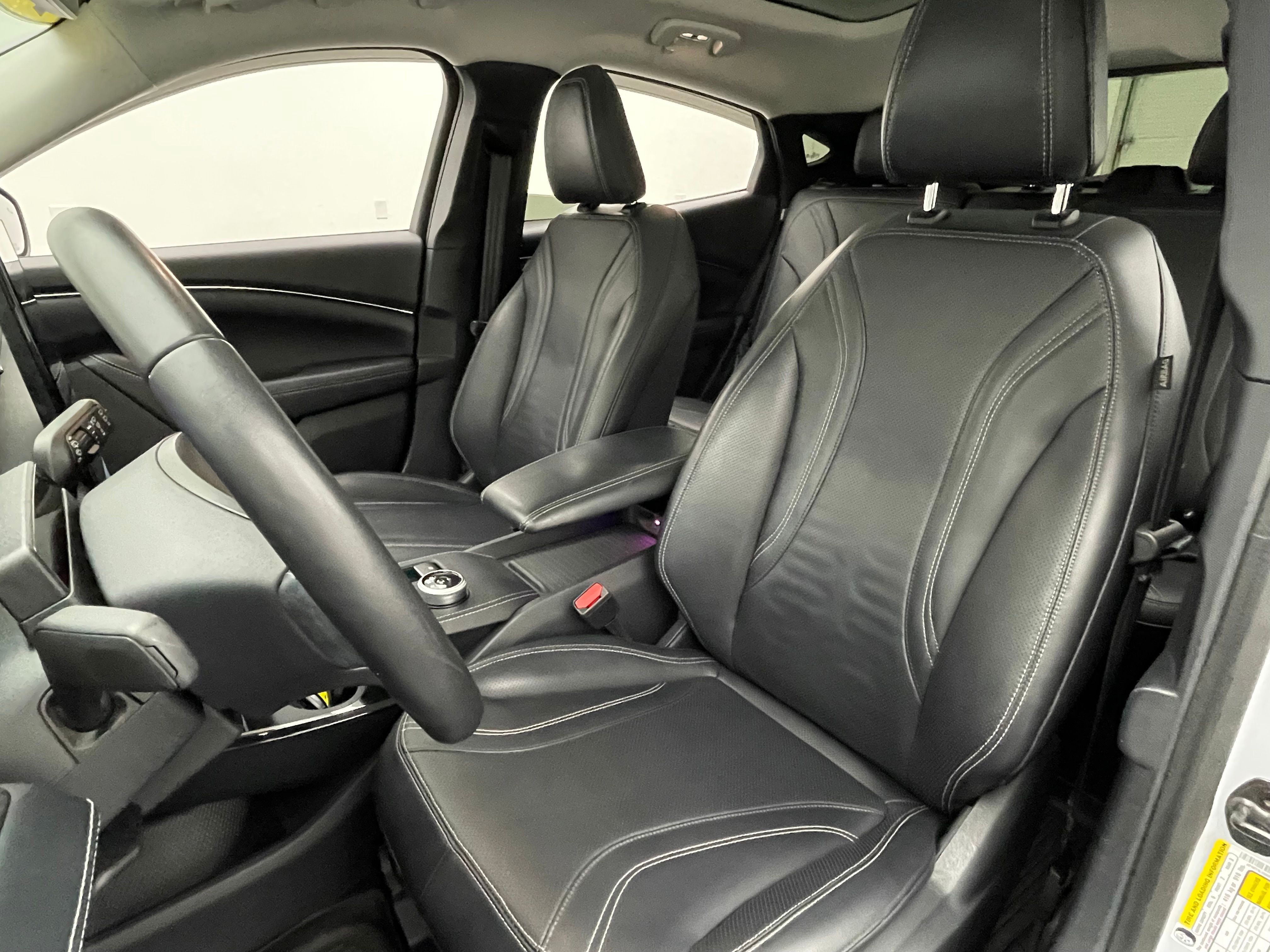 Used 2021 White Metallic Ford Premium image 19
