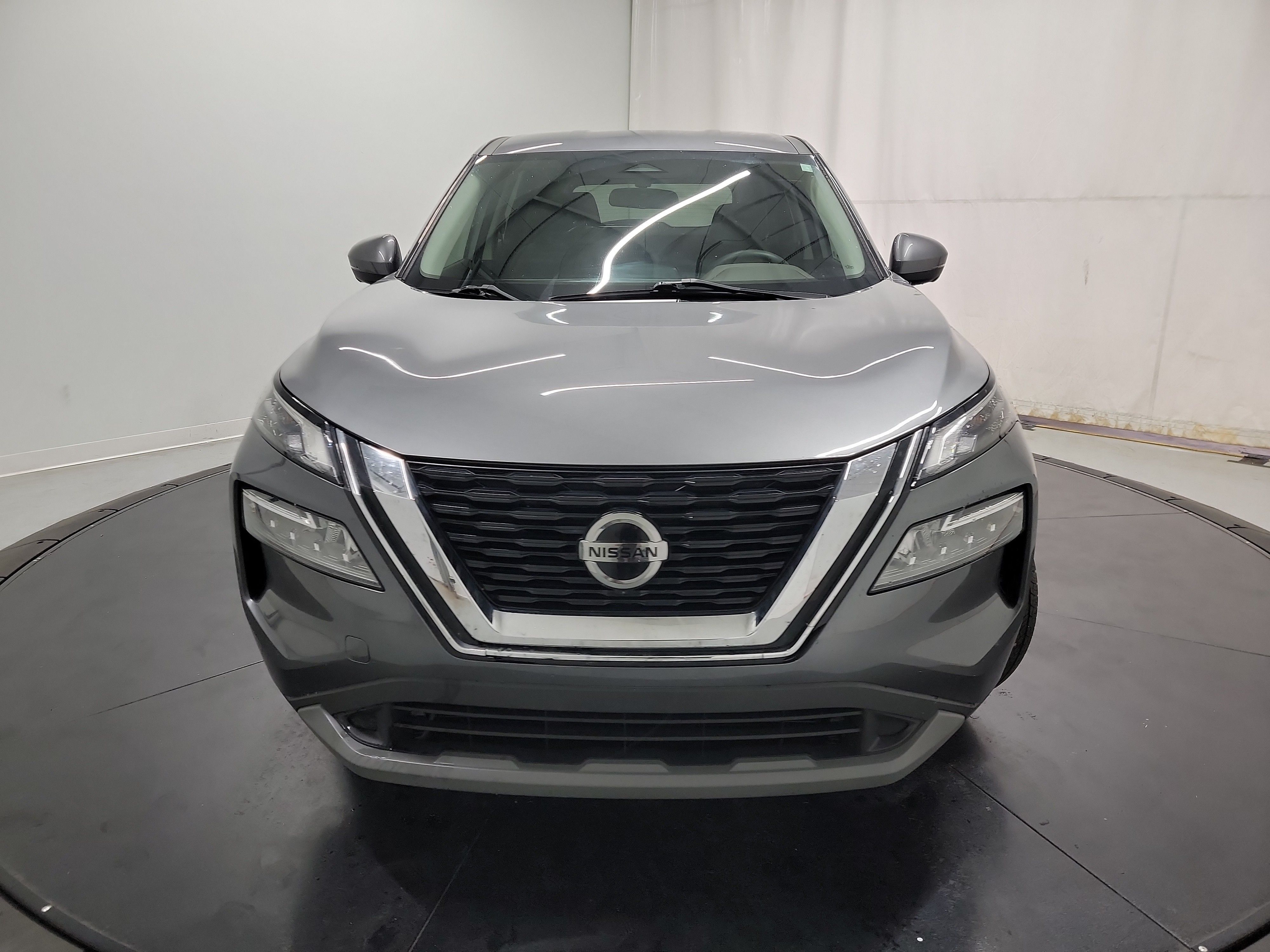 2021 Nissan Rogue SV photo
