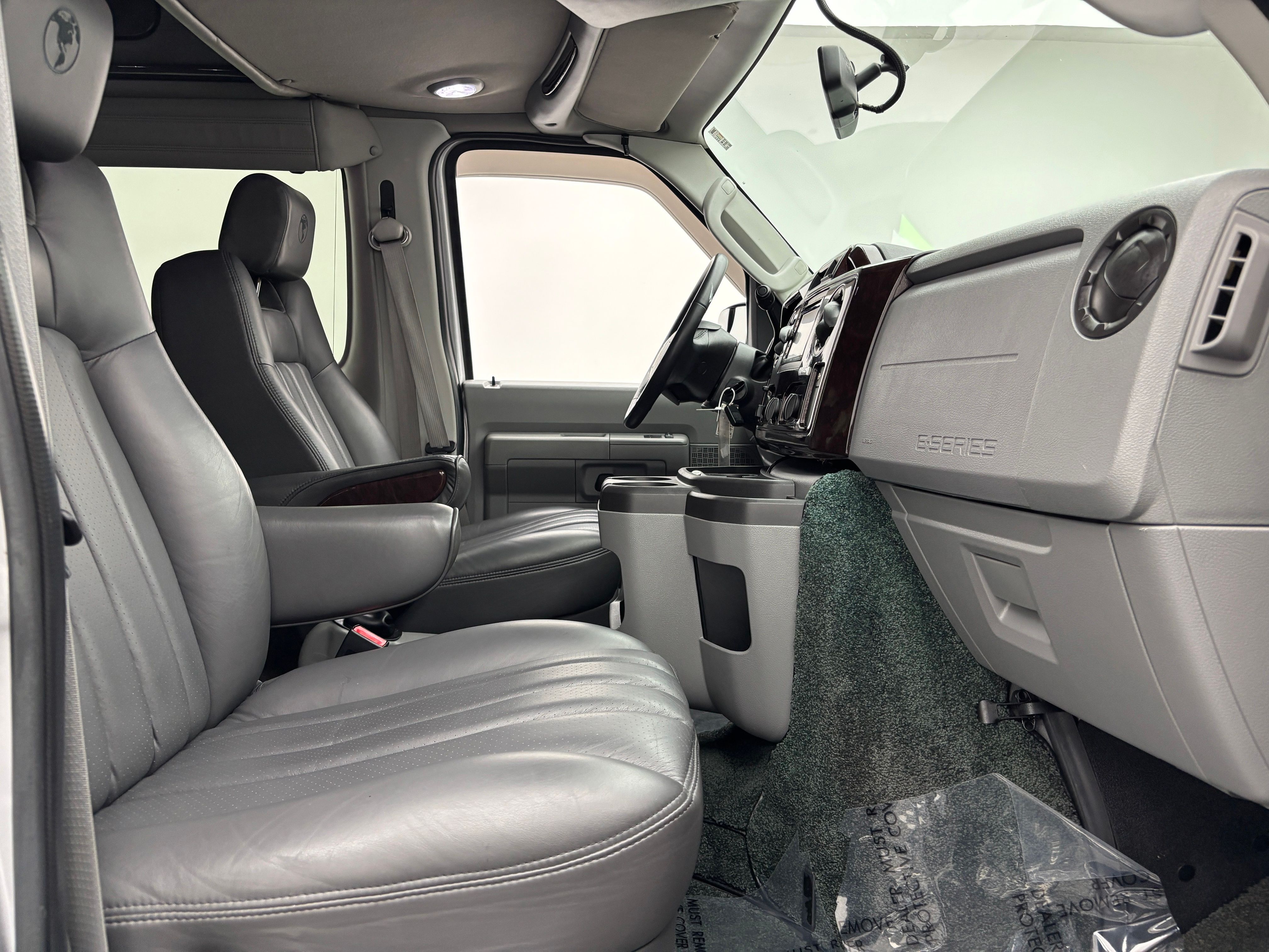 Used 2013 Ingot Silver Ford Explorer Limited SE image 23