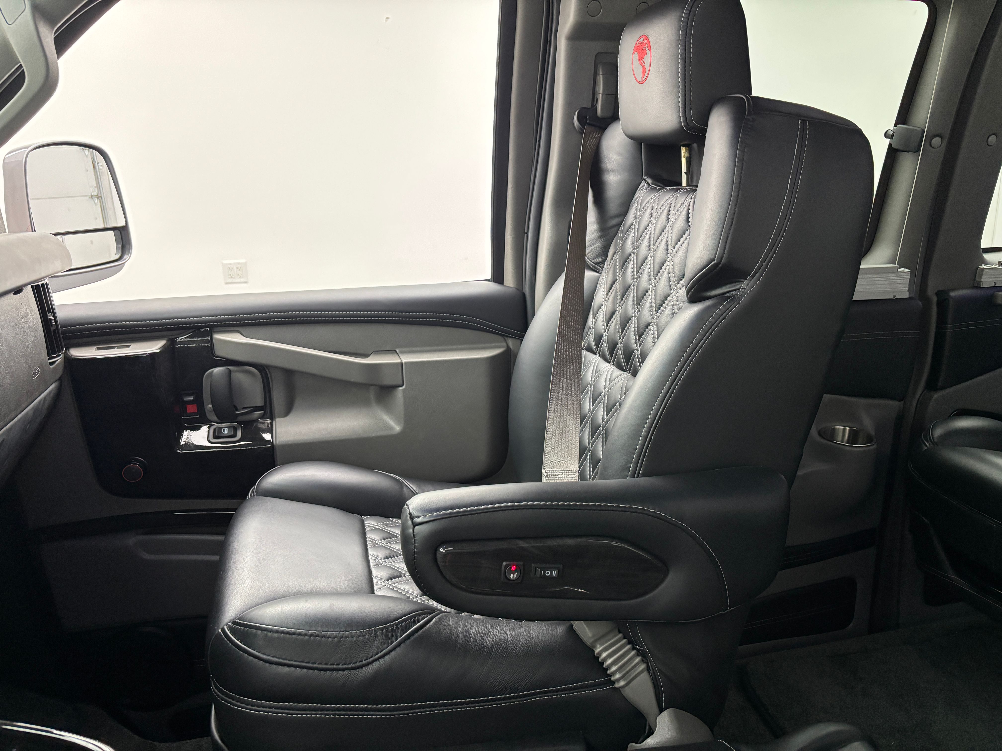New 2025 Gray GMC Explorer Limited SE image 46