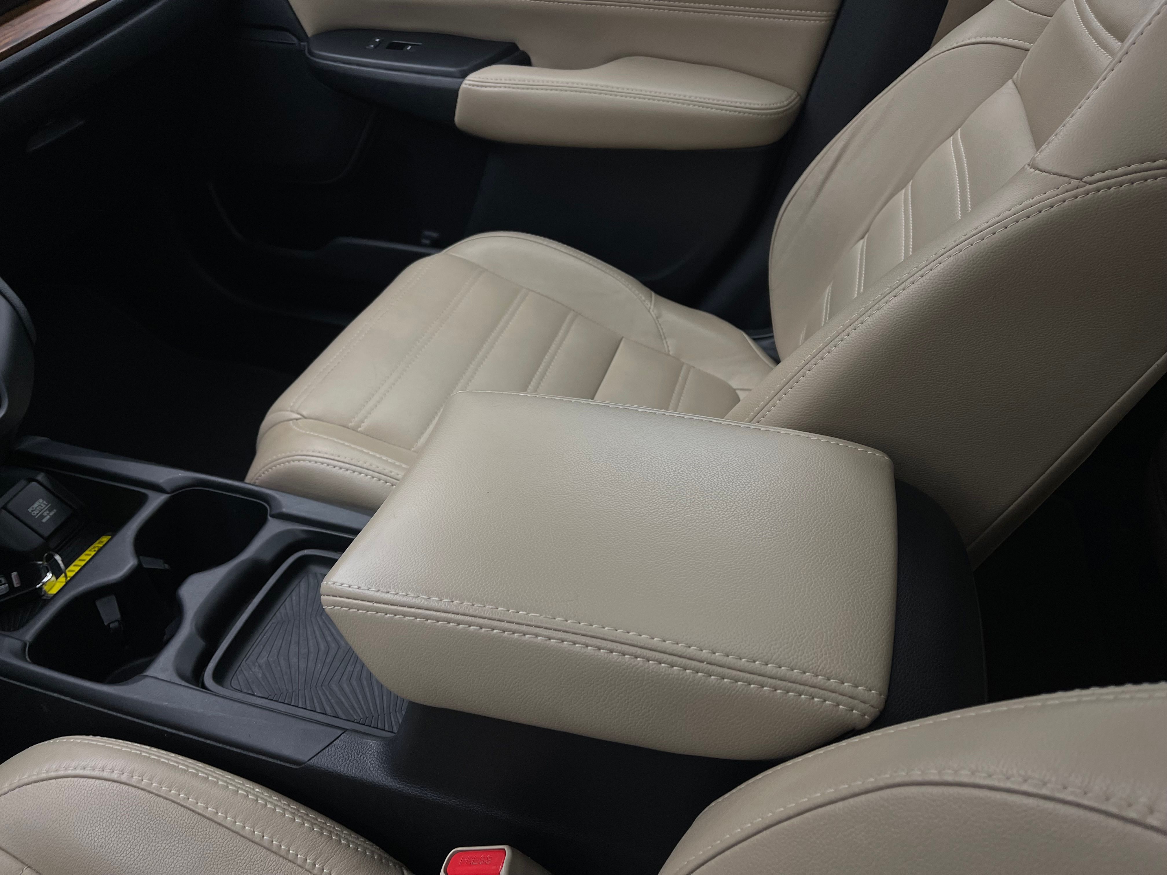 Used 2017 White Honda EX image 26