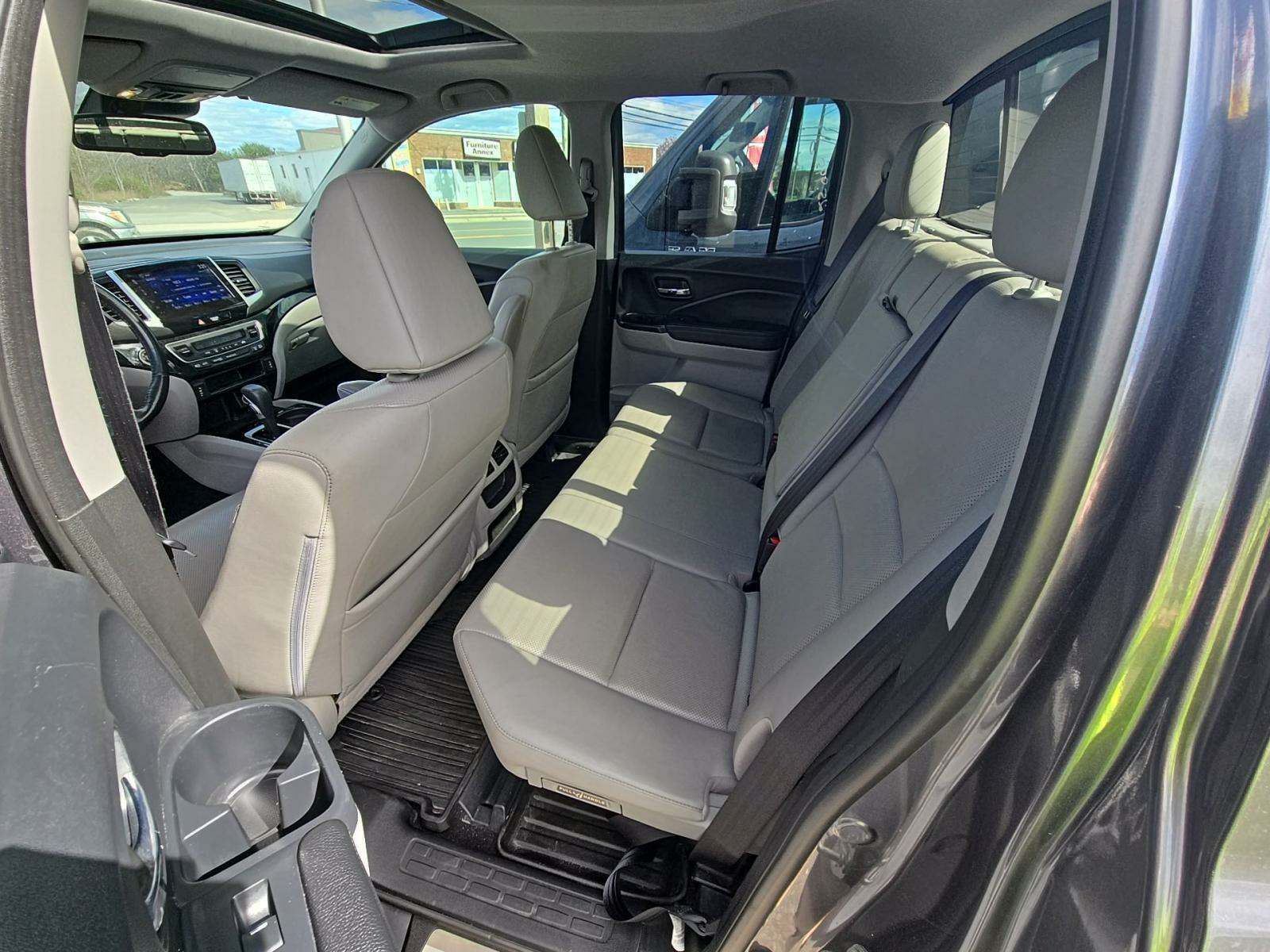2017 Honda Ridgeline RTL-E photo
