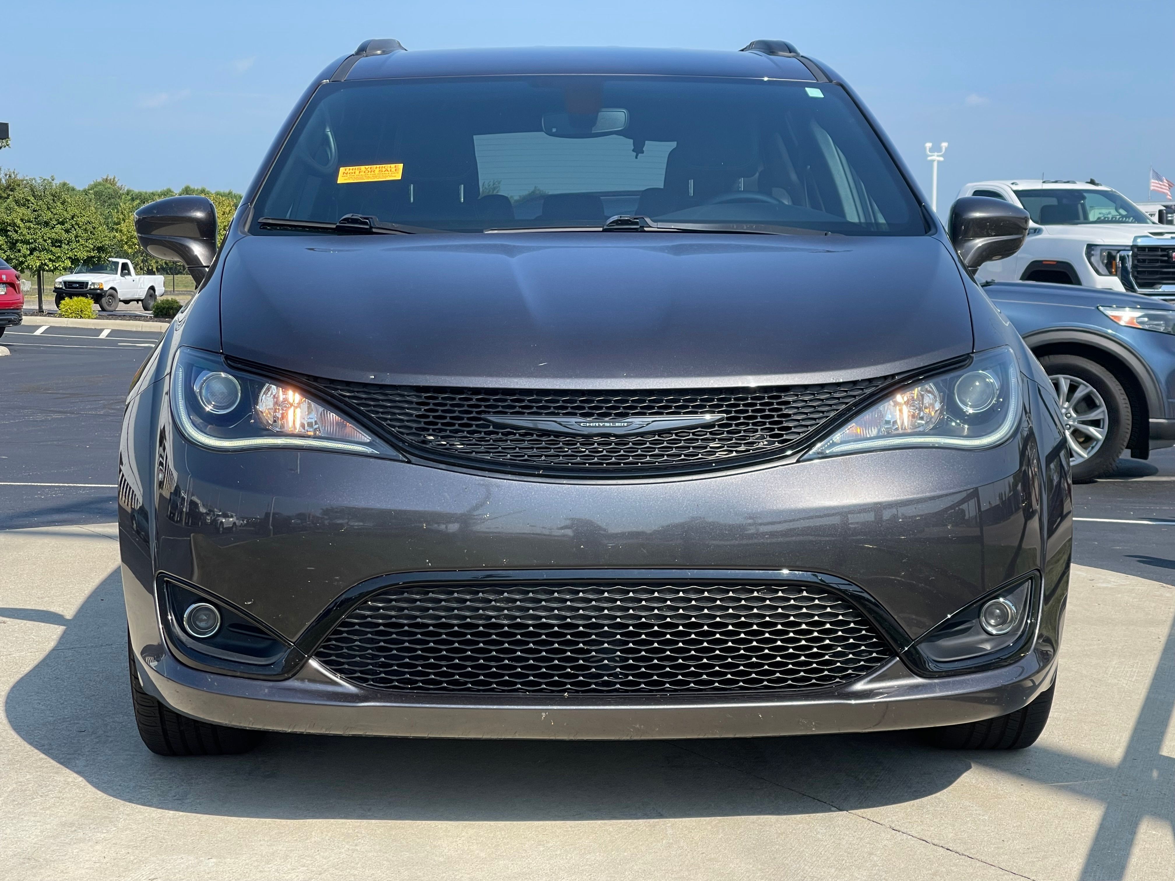 Used 2020 Granite Crystal Metallic Clearcoat Chrysler Touring L Plus image 2