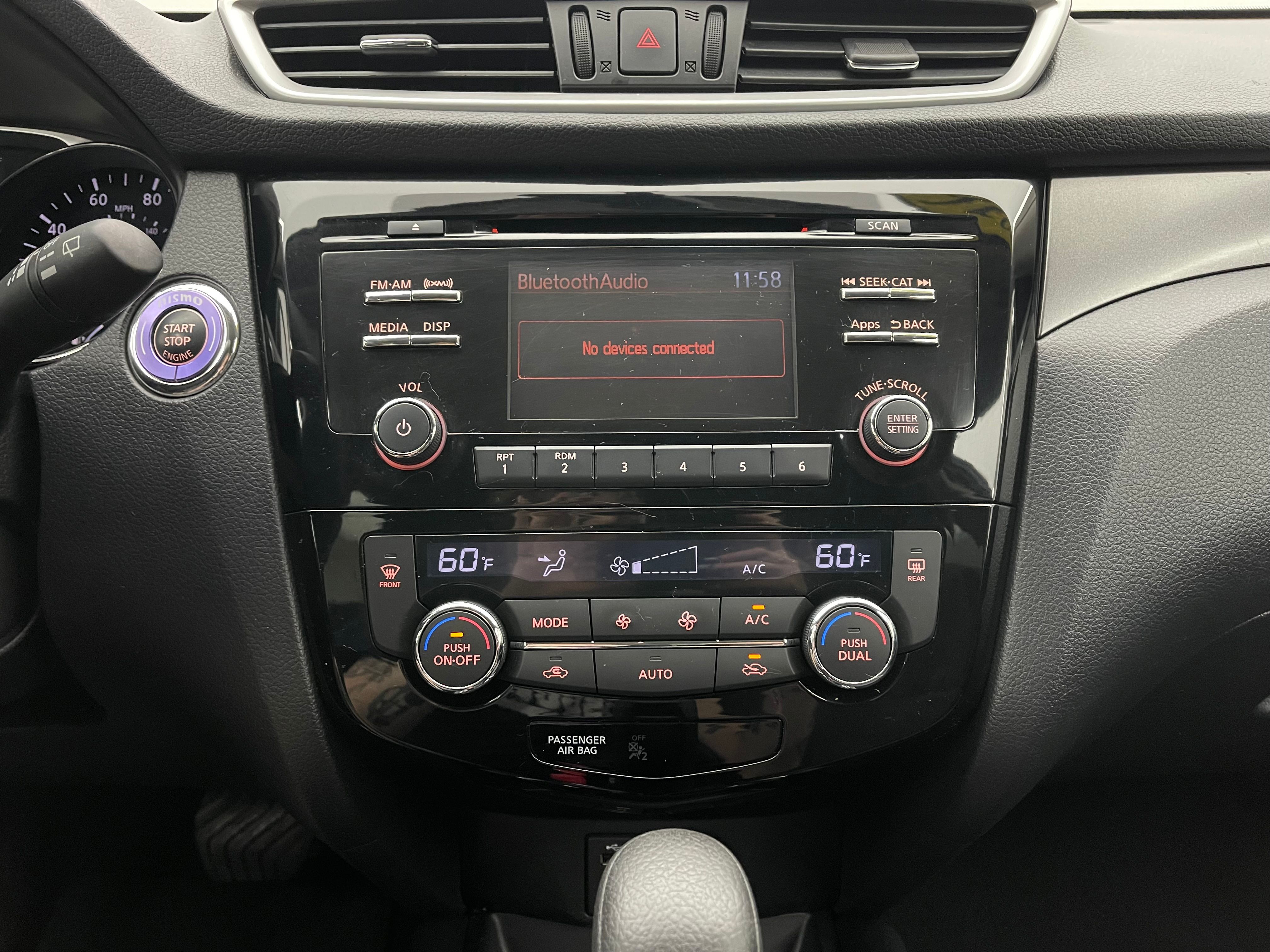 Used 2016 Arctic Blue Metallic Nissan SV image 22