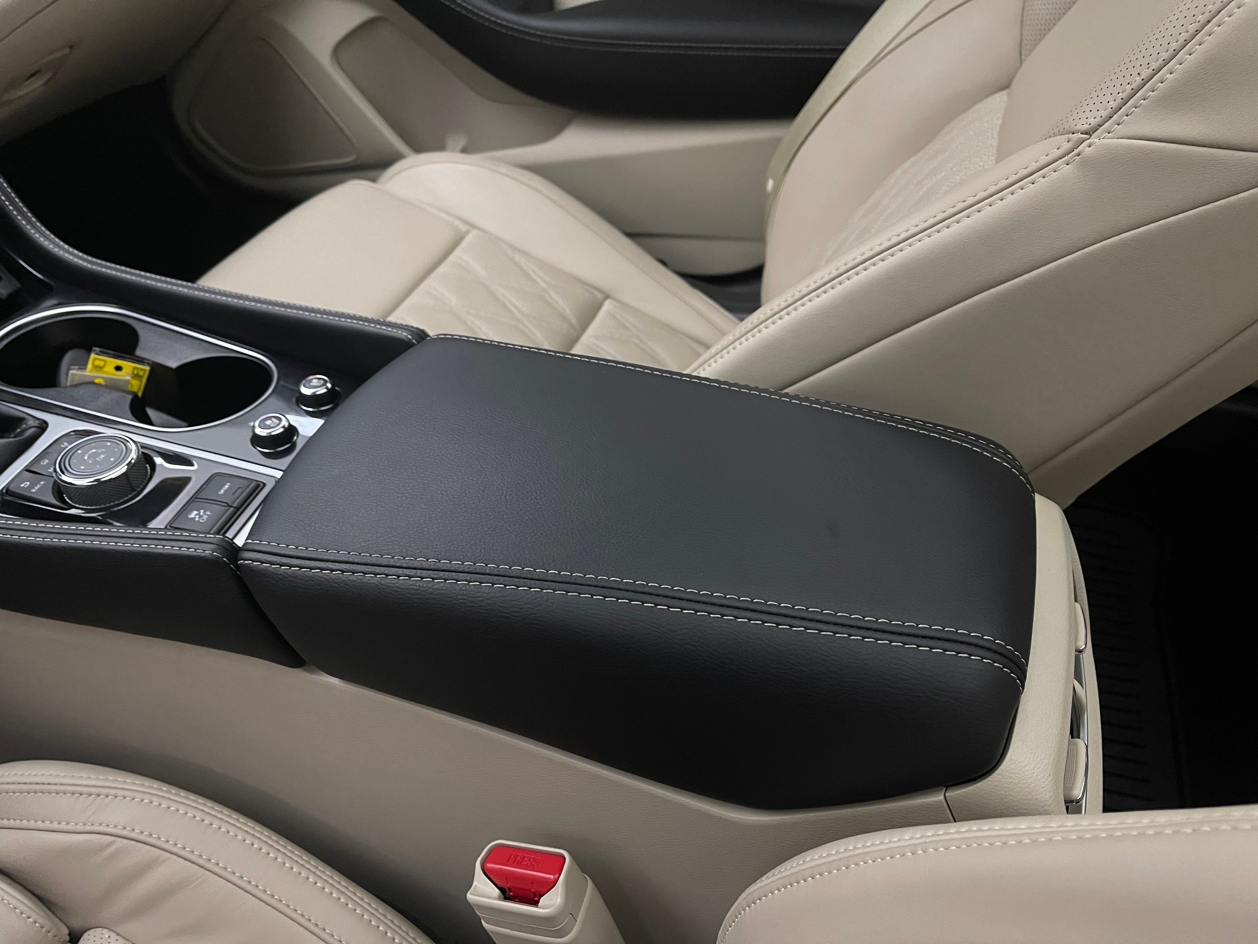 Used 2023 Pearl White Tricoat Nissan Platinum image 33