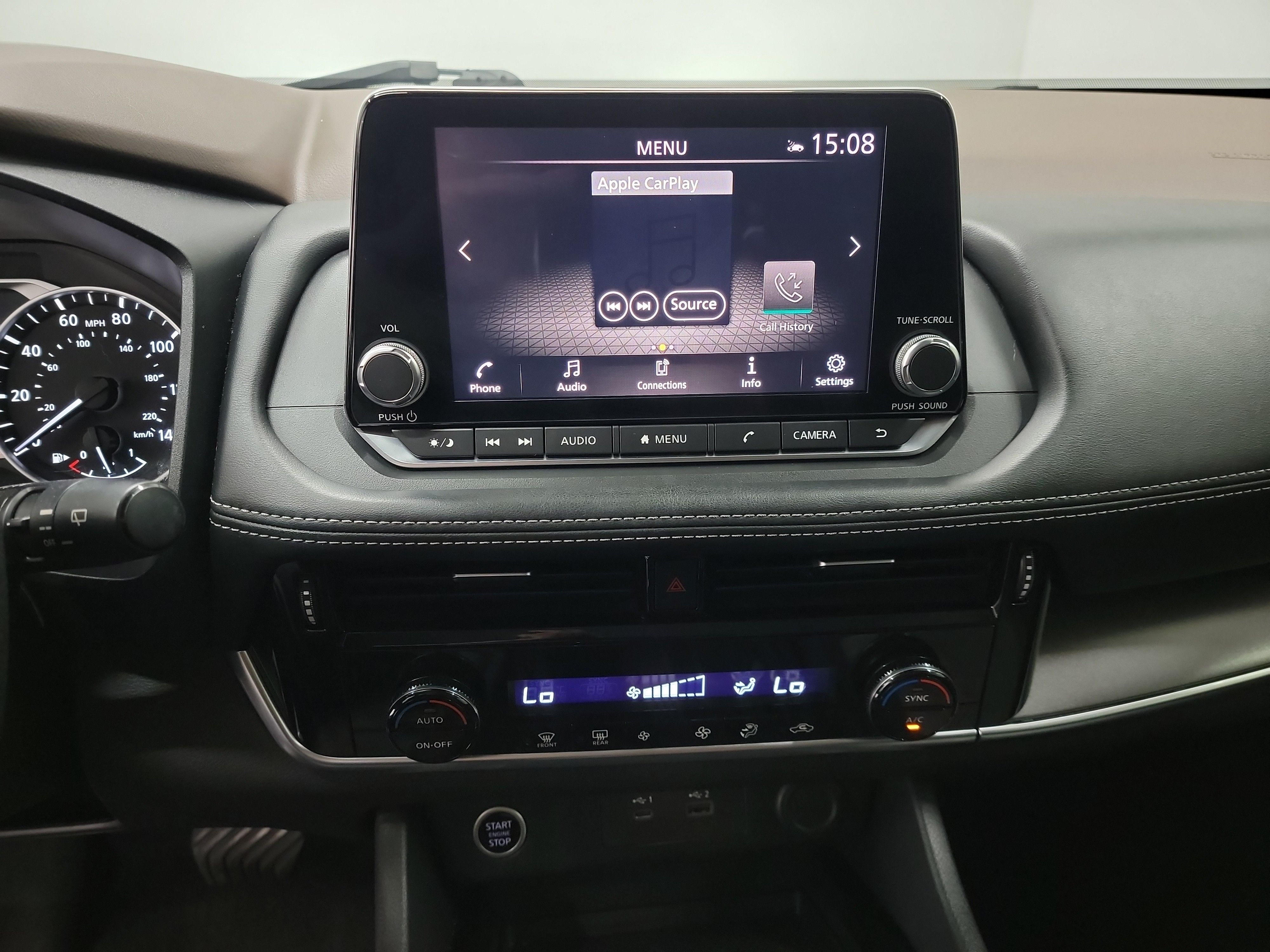 2021 Nissan Rogue SV photo