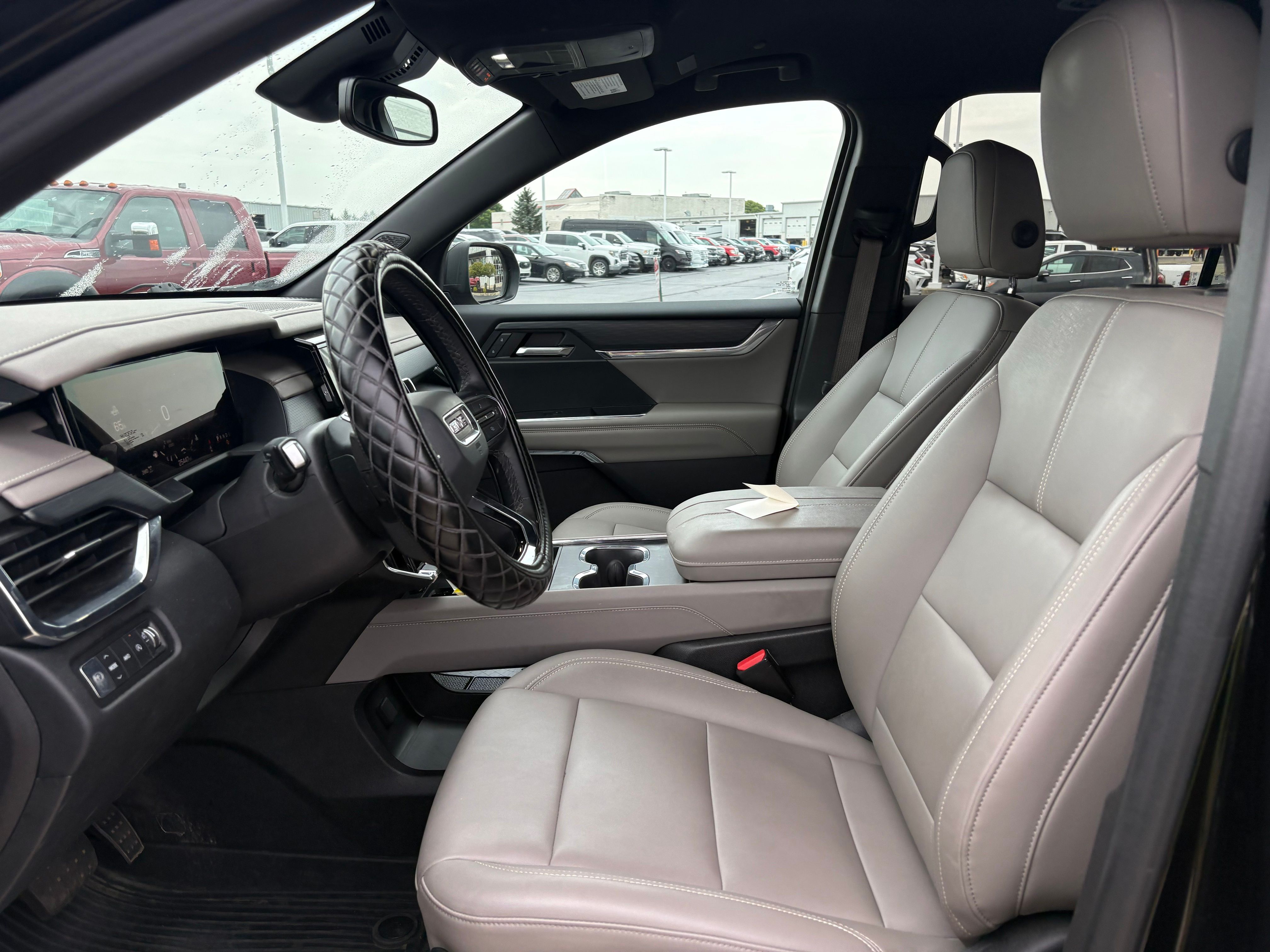Used 2024 Ebony Twilight Metallic GMC Elevation image 13