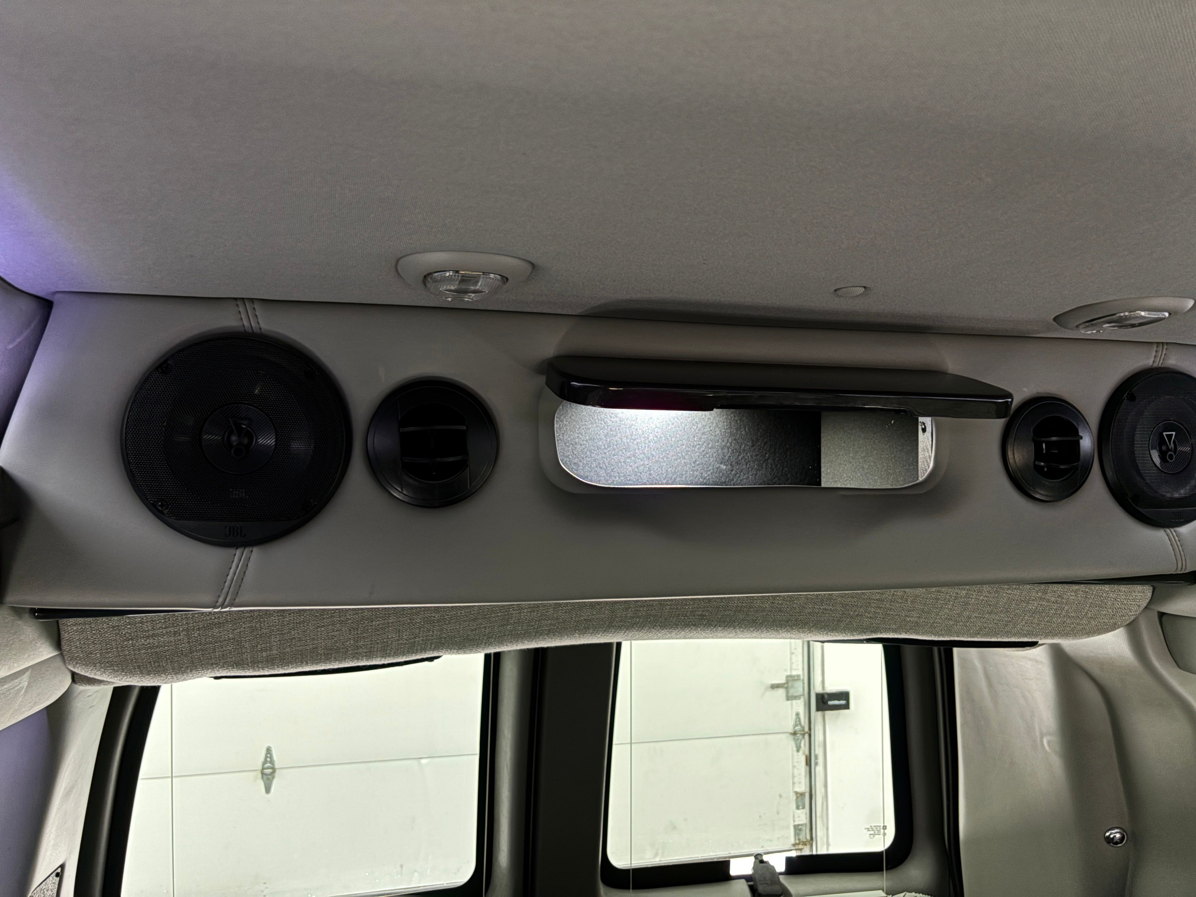 Used 2023 Silver Chevrolet Explorer Limited SE image 43