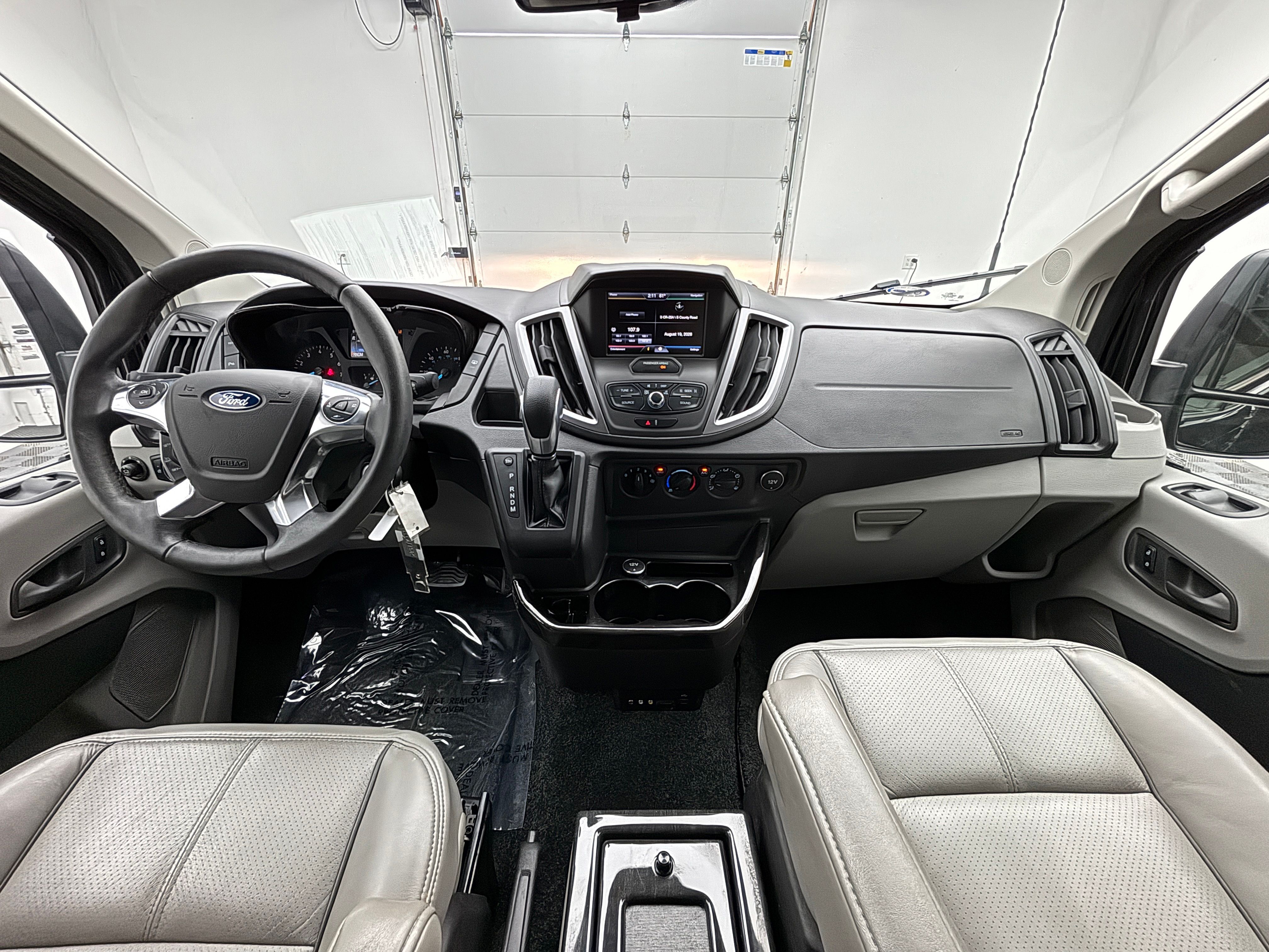 Used 2015 Tuxedo Black Metallic Ford Explorer Limited SE image 25