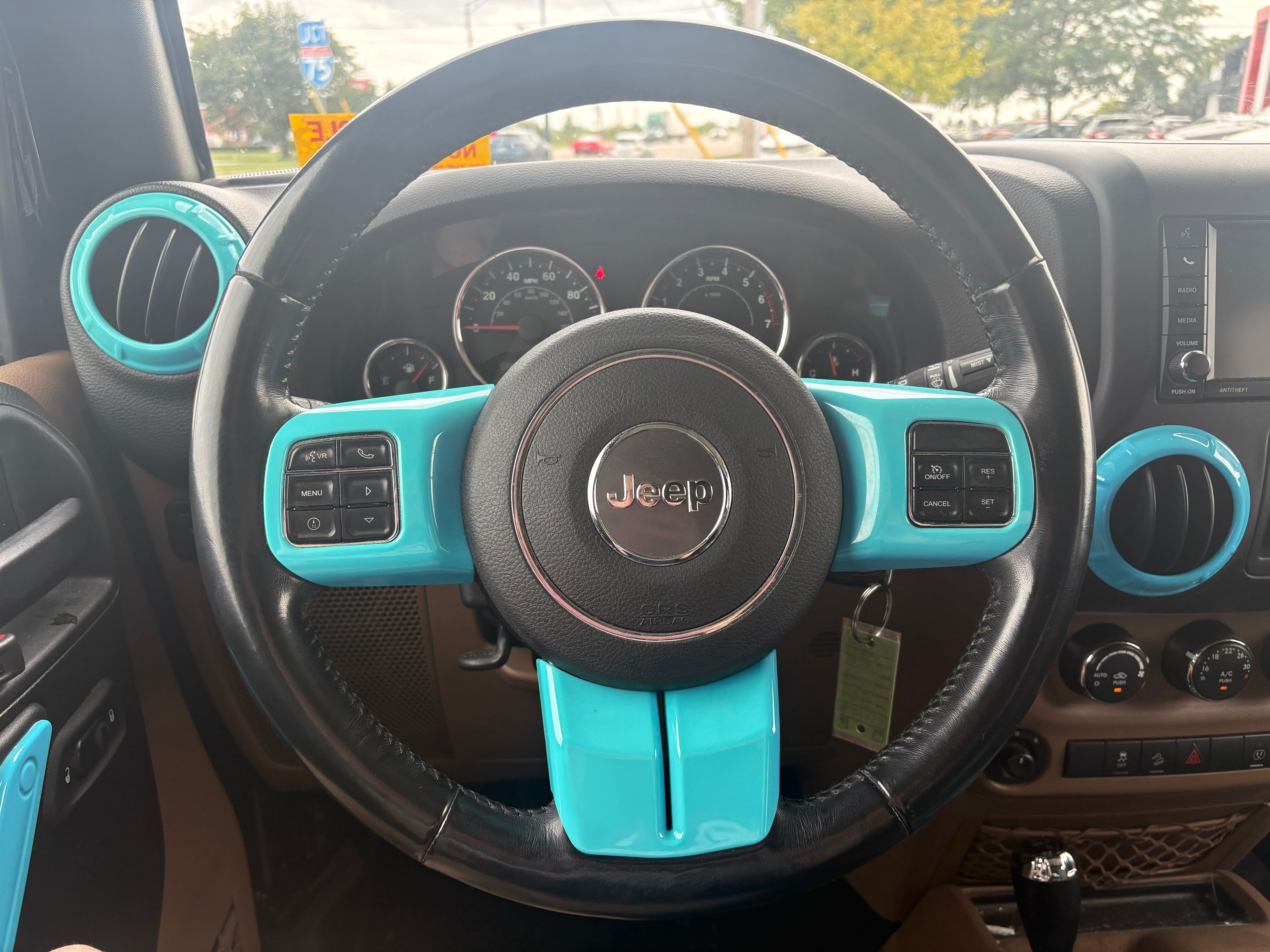 Used 2018  Jeep Unlimited Rubicon image 10