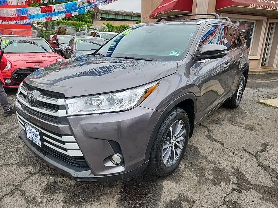 2018 Toyota Highlander XLE photo