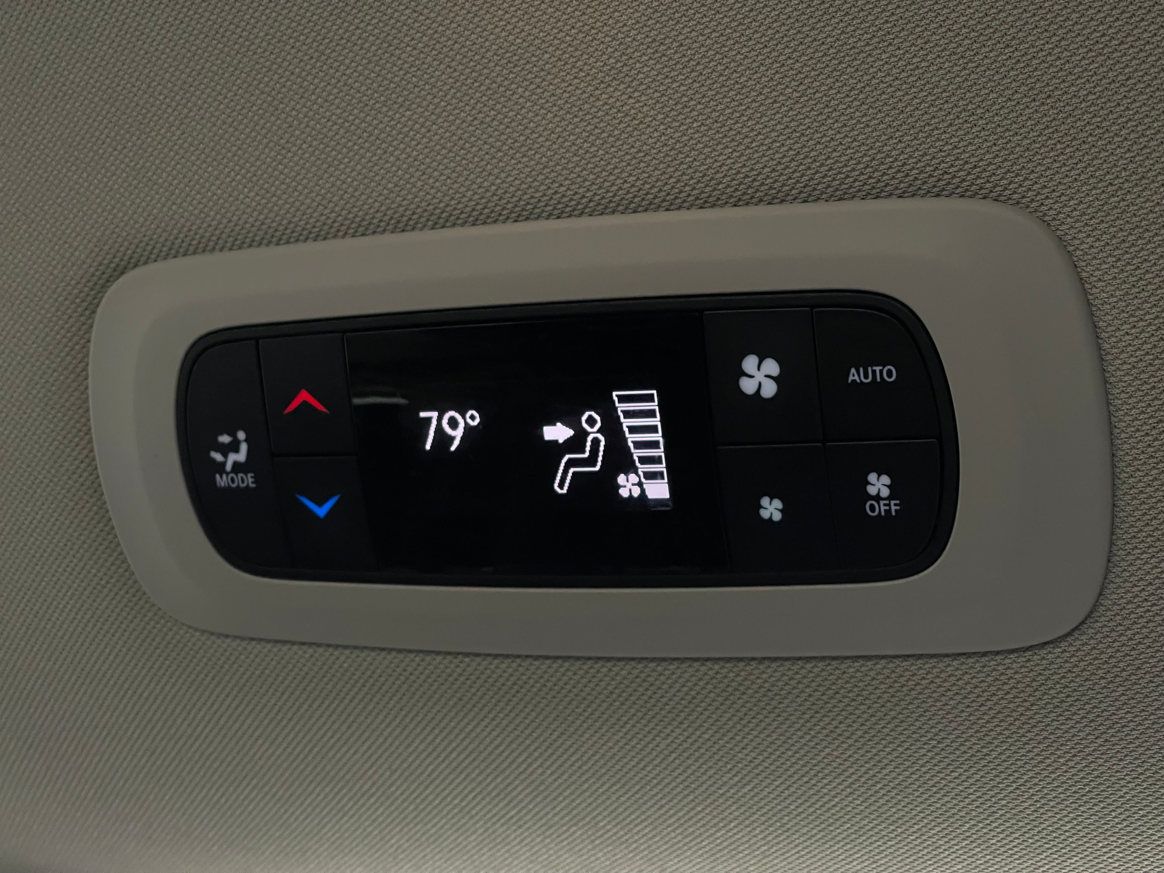 Used 2022 Granite Crystal Metallic Clearcoat Chrysler Touring L image 6