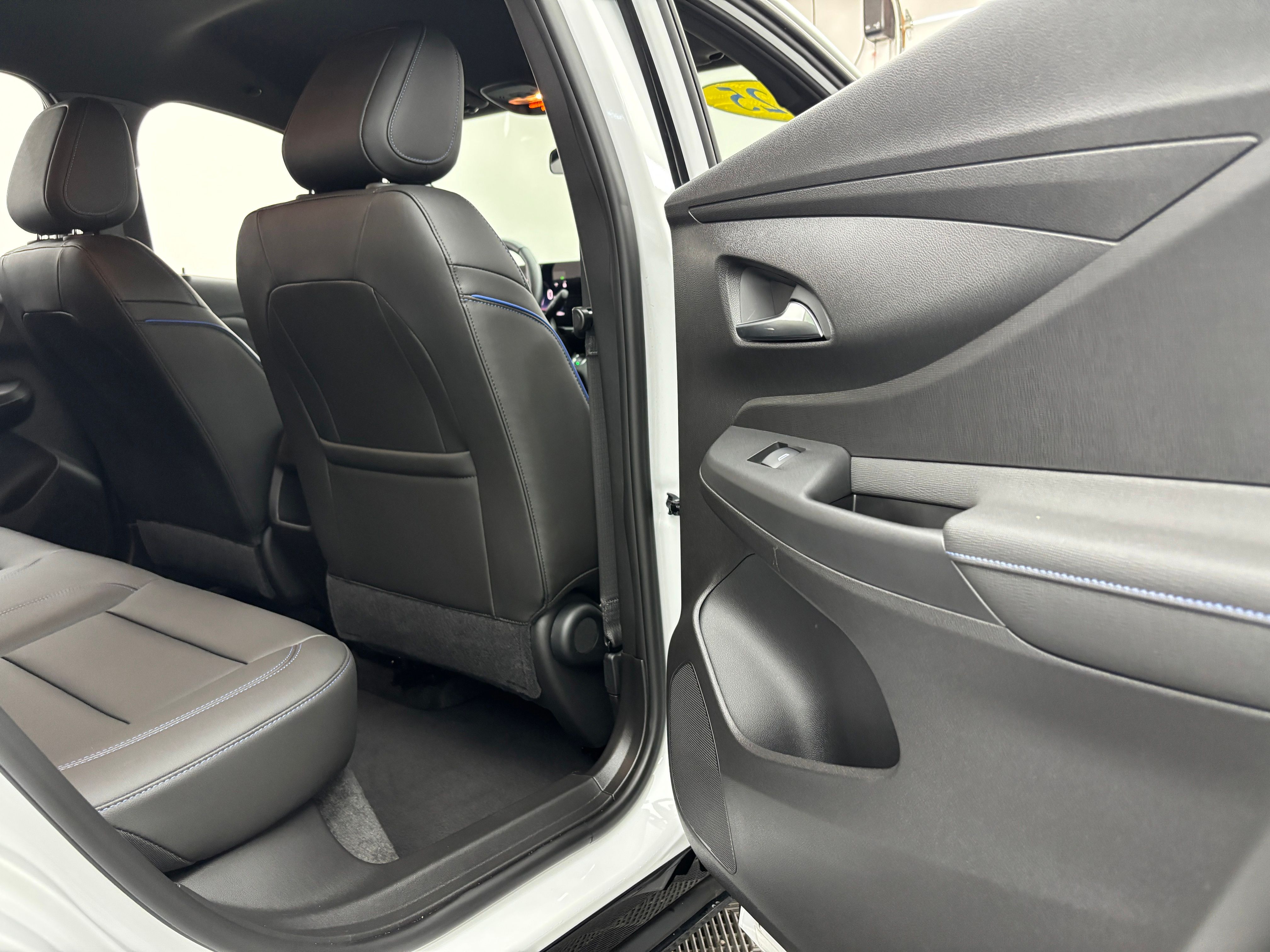 Used 2025 Summit White Buick Sport Touring image 30