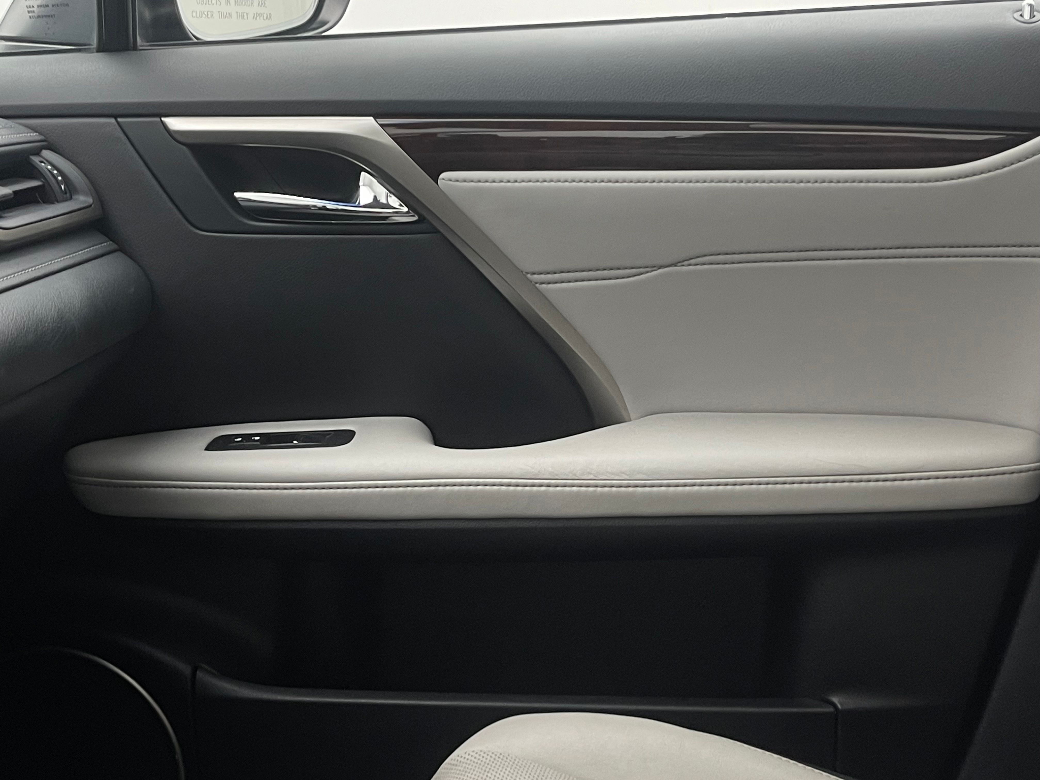 Used 2016 Obsidian Lexus 350 image 43